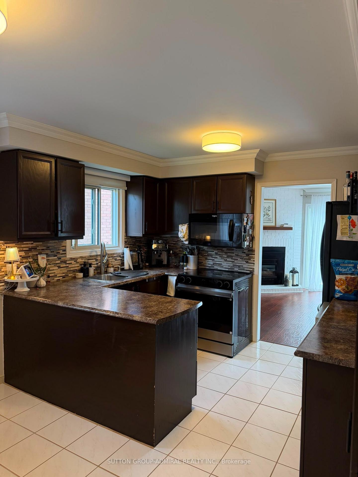 Photo 17 of 18 Wallace Drive, Barrie, Northwest — HOMEH
