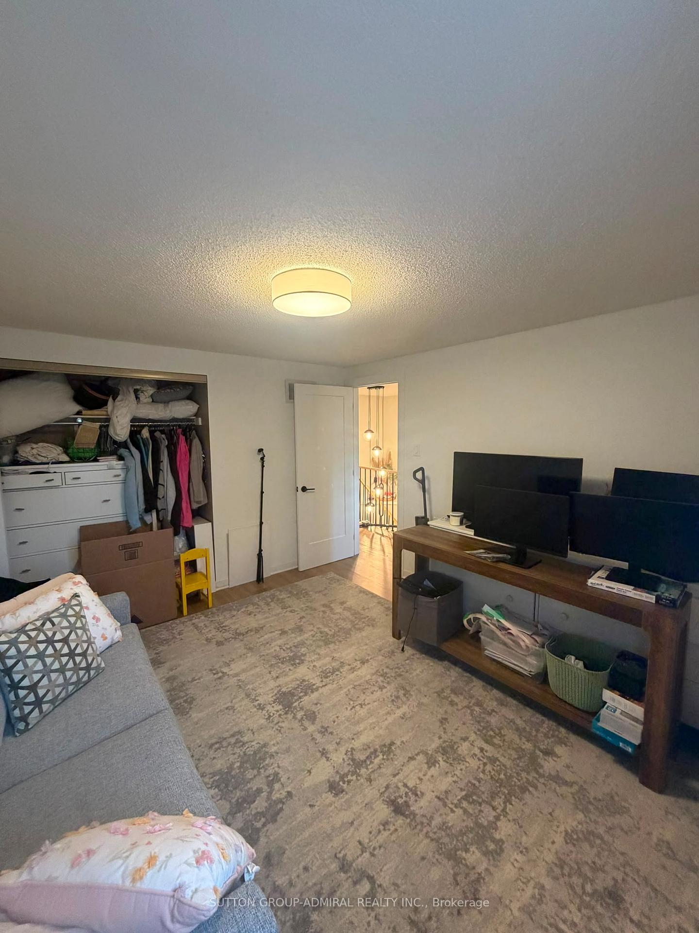 Photo 19 of 18 Wallace Drive, Barrie, Northwest — HOMEH