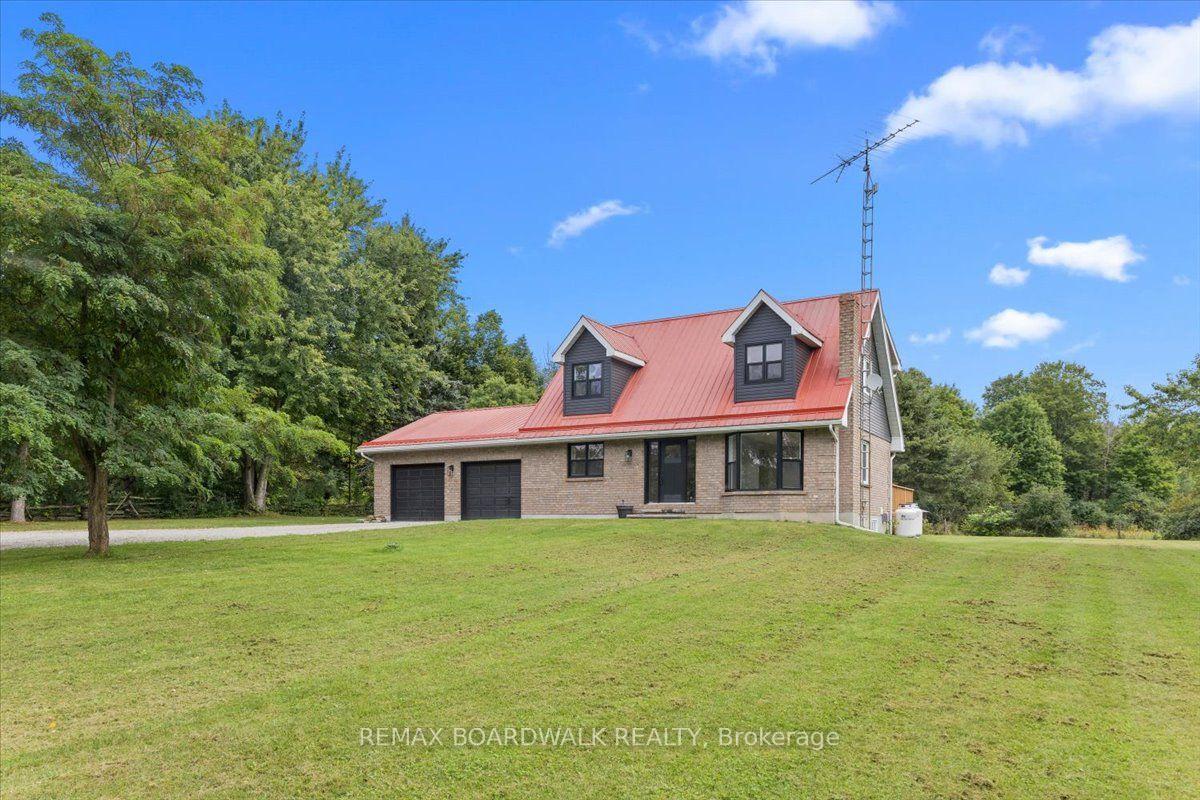 Photo 3 of 236 Gillies Corners Side Road, Beckwith, Beckwith Twp — HOMEH