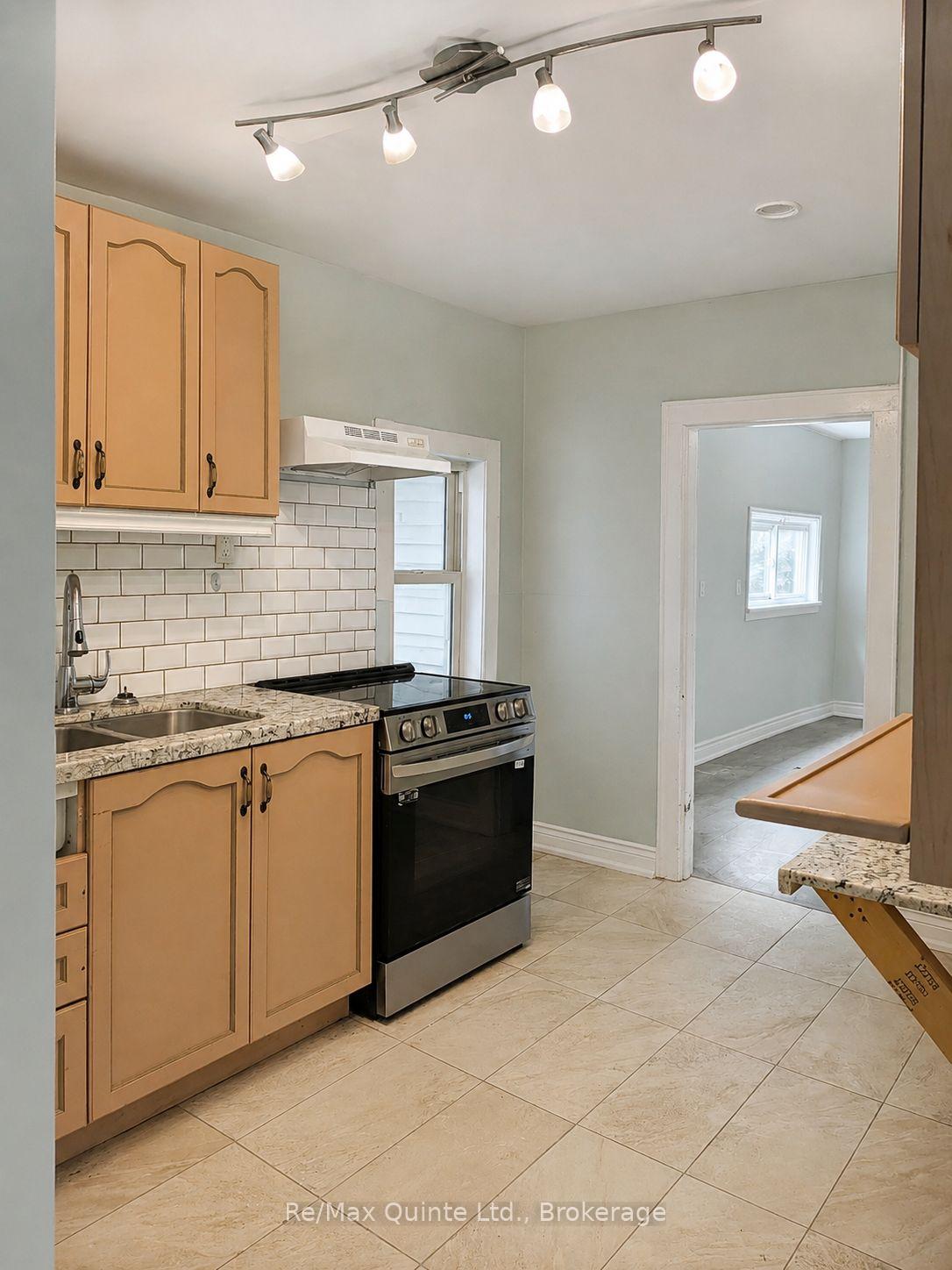 Photo 8 of 2805 County Road 15, Prince Edward County, Picton — HOMEH