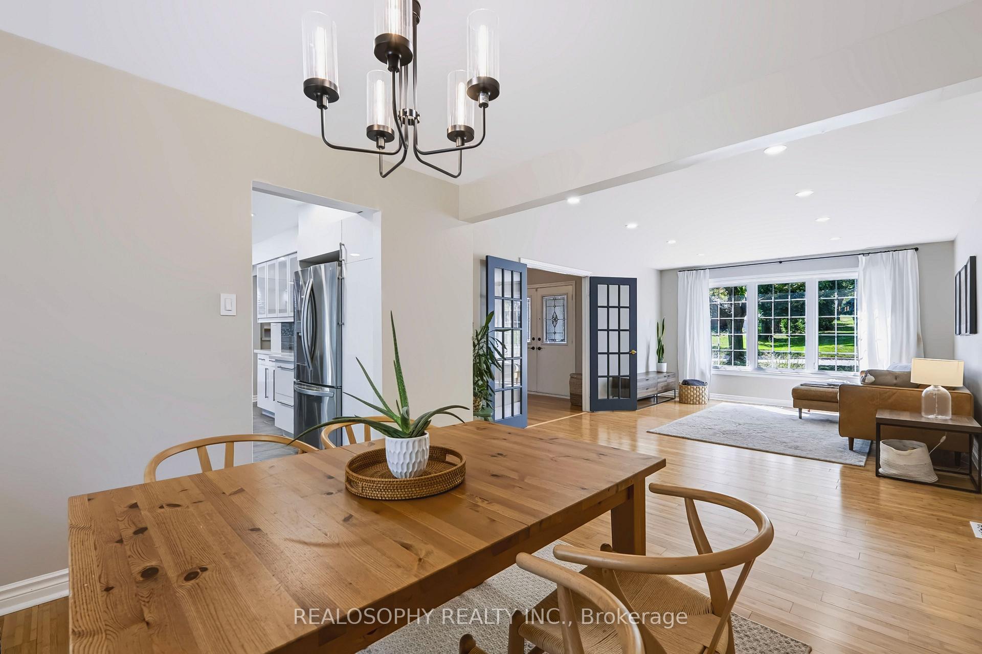 Photo 9 of 22 Murray Street, Barrie, Allandale Heights — HOMEH