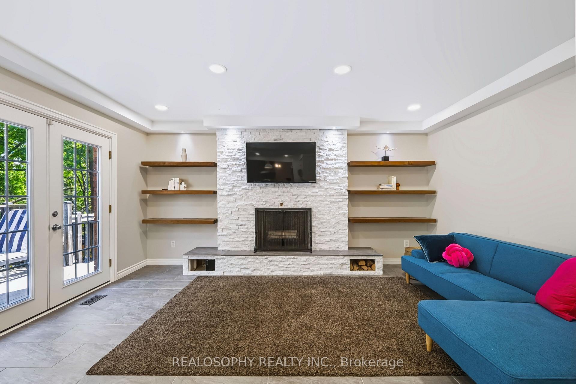 Photo 15 of 22 Murray Street, Barrie, Allandale Heights — HOMEH
