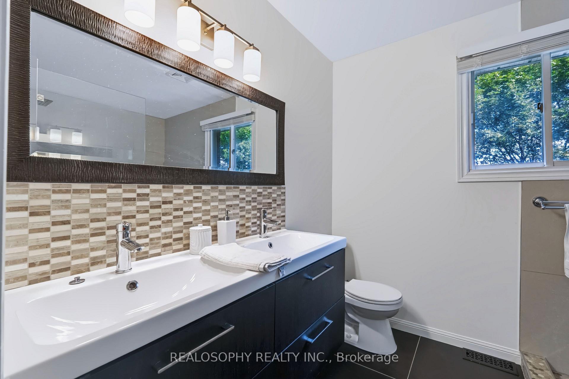 Photo 25 of 22 Murray Street, Barrie, Allandale Heights — HOMEH