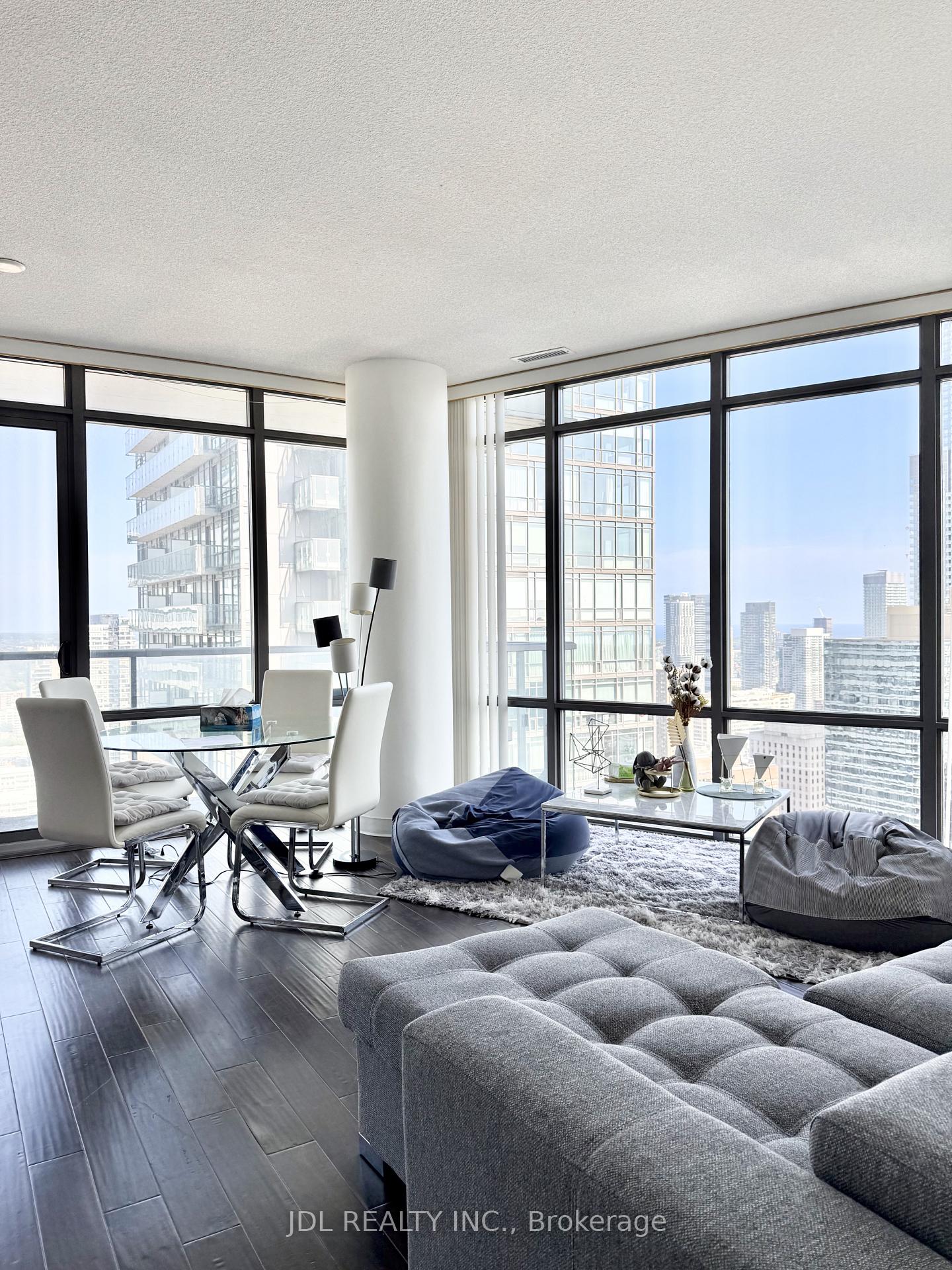 Photo 15 of Unit 3708, 832 Bay Street, Toronto, Bay Street Corridor — HOMEH