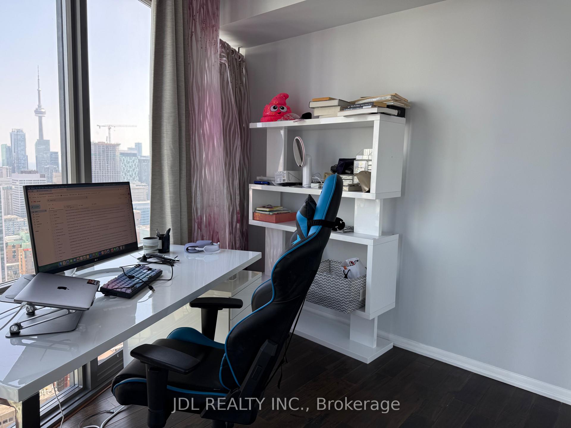 Photo 22 of Unit 3708, 832 Bay Street, Toronto, Bay Street Corridor — HOMEH
