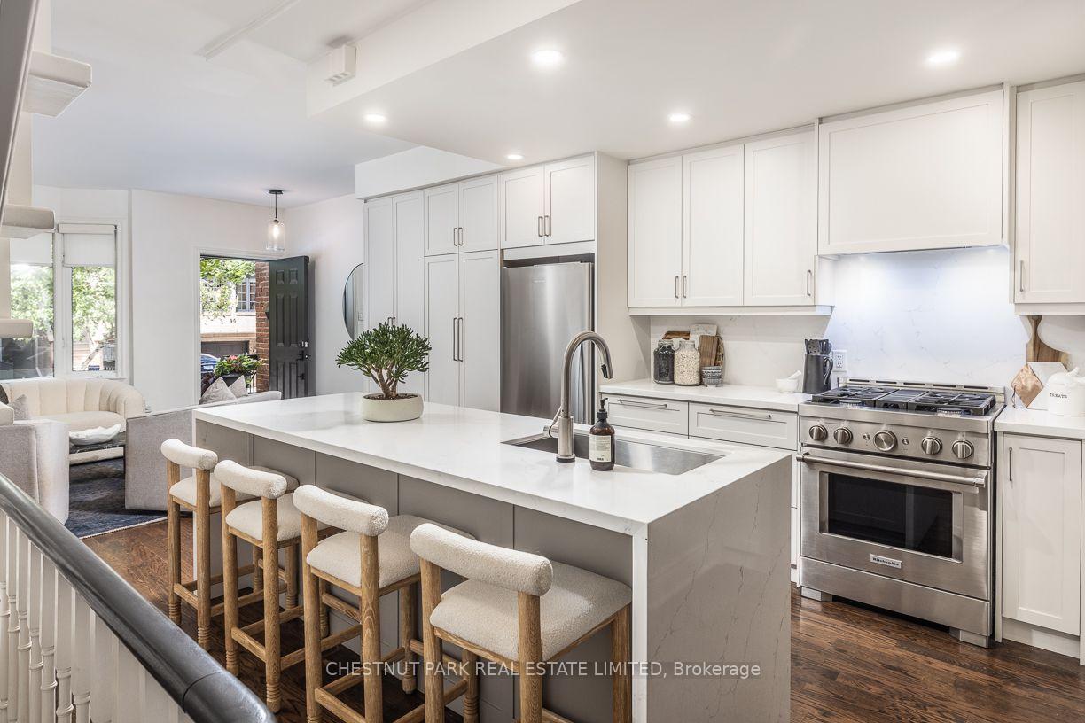 Photo 4 of 91 Alcorn Avenue, Toronto, Yonge-St. Clair — HOMEH