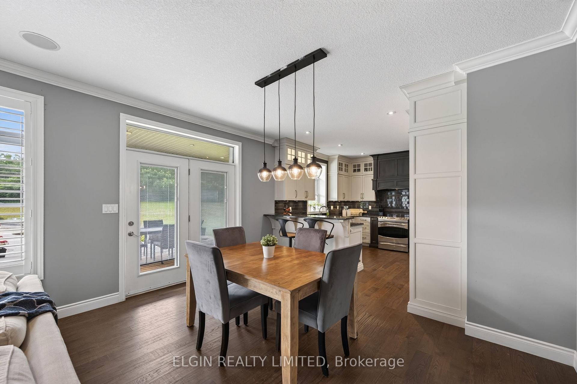Photo 10 of 26 Blossom Ridge, Central Elgin, New Sarum — HOMEH
