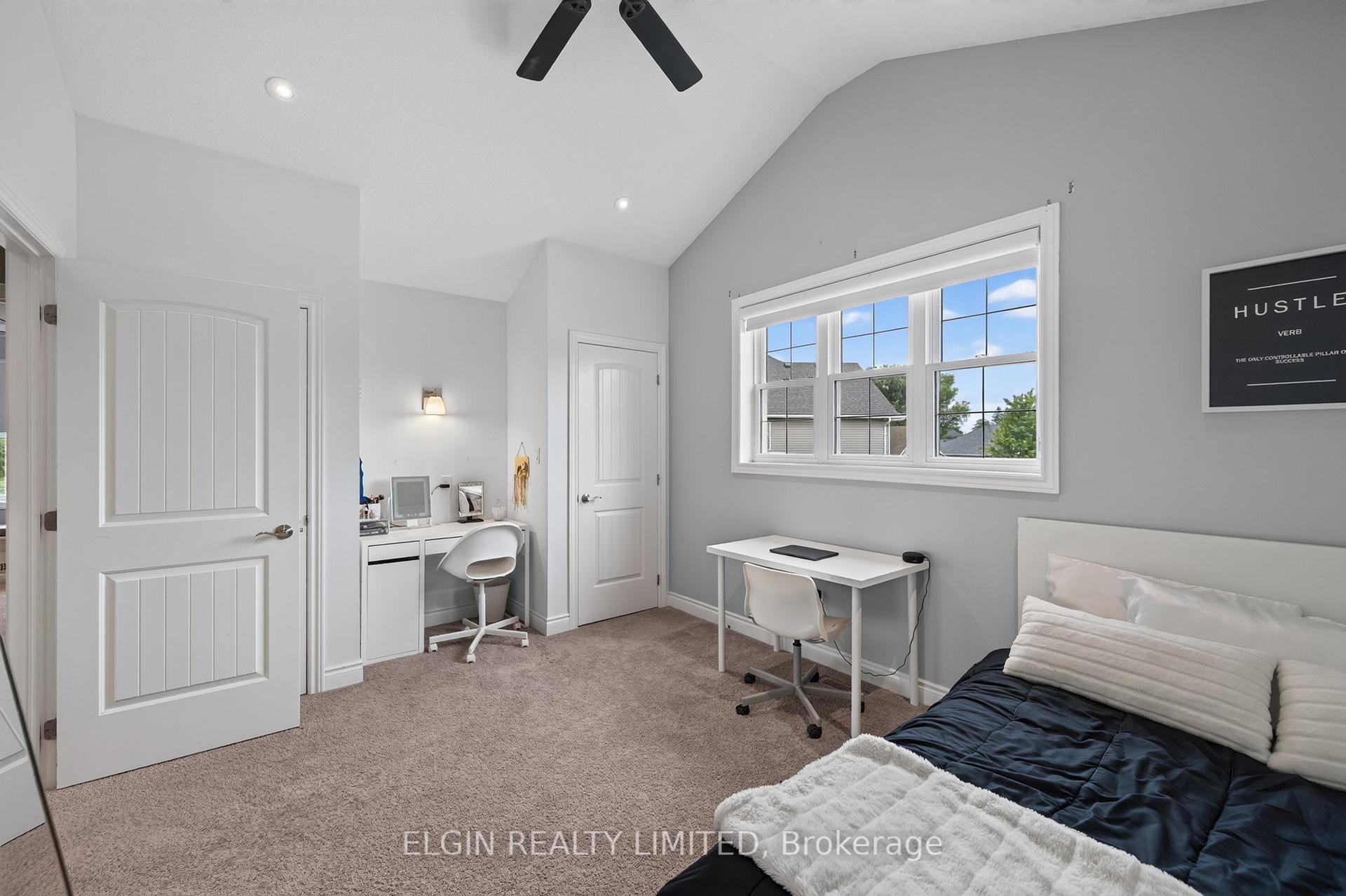 Photo 25 of 26 Blossom Ridge, Central Elgin, New Sarum — HOMEH