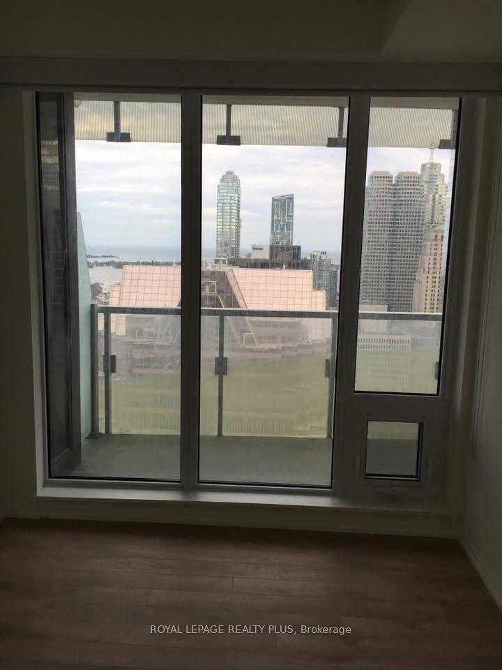 Photo 8 of Unit 3509, 197 Yonge Street, Toronto, Church-Yonge Corridor — HOMEH