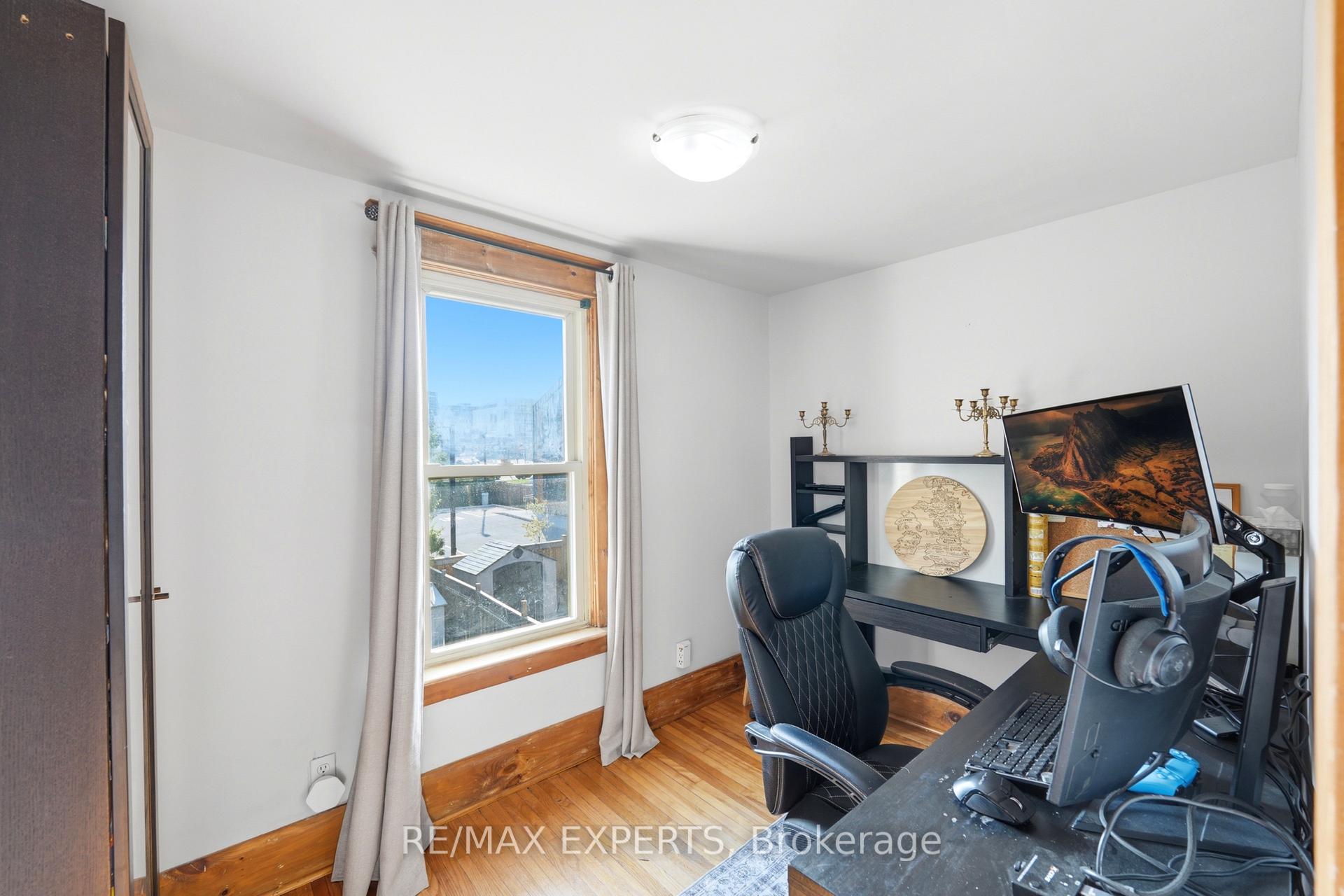 Photo 27 of 18 Rowe Street, Oshawa, Central — HOMEH