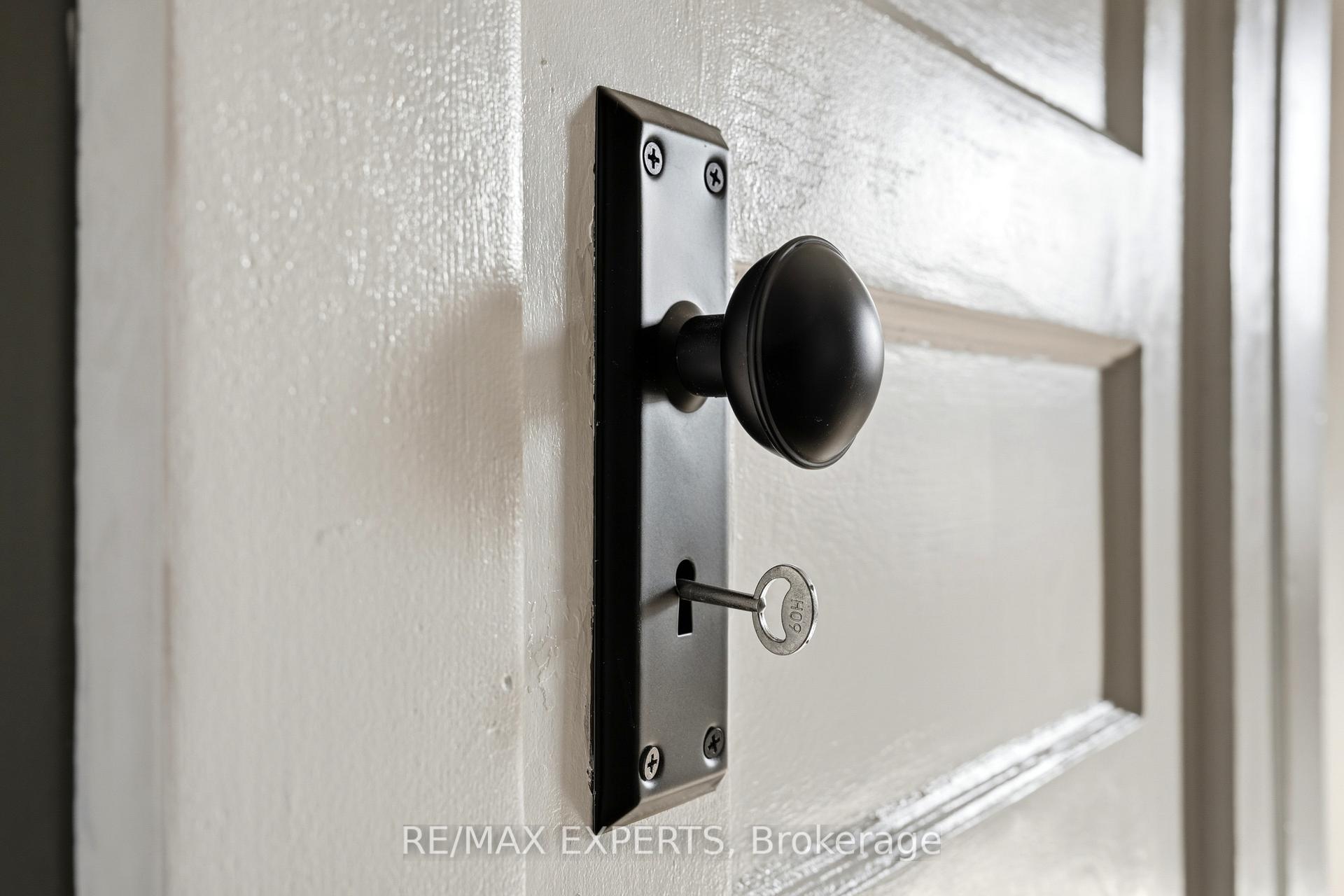 Photo 30 of 18 Rowe Street, Oshawa, Central — HOMEH