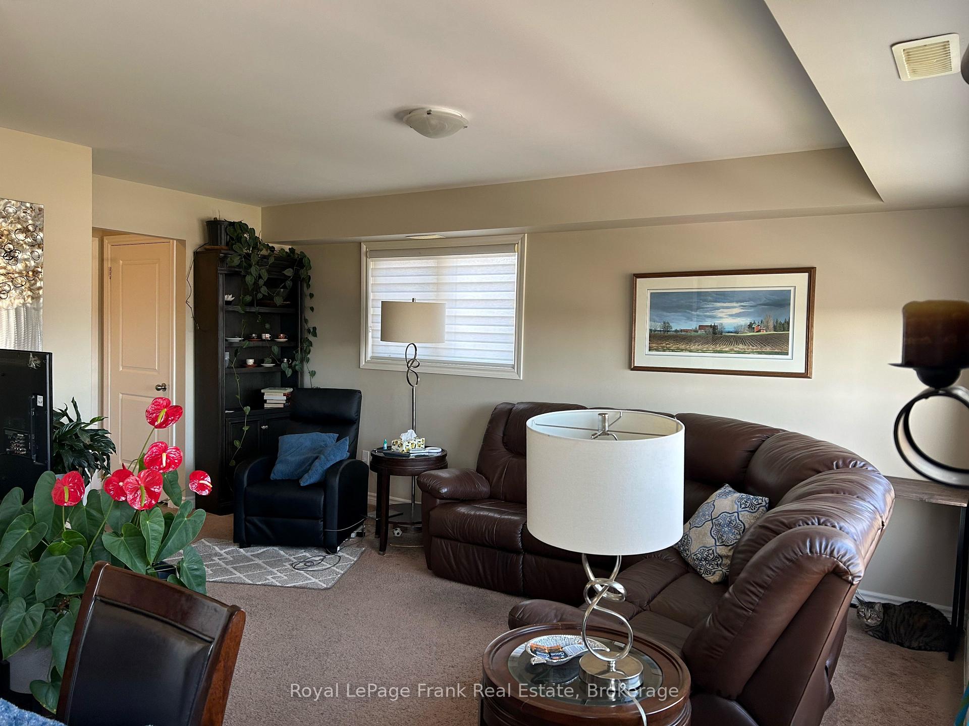 Photo 5 of Unit 3, 1418 Simcoe Street S, Oshawa, Lakeview — HOMEH