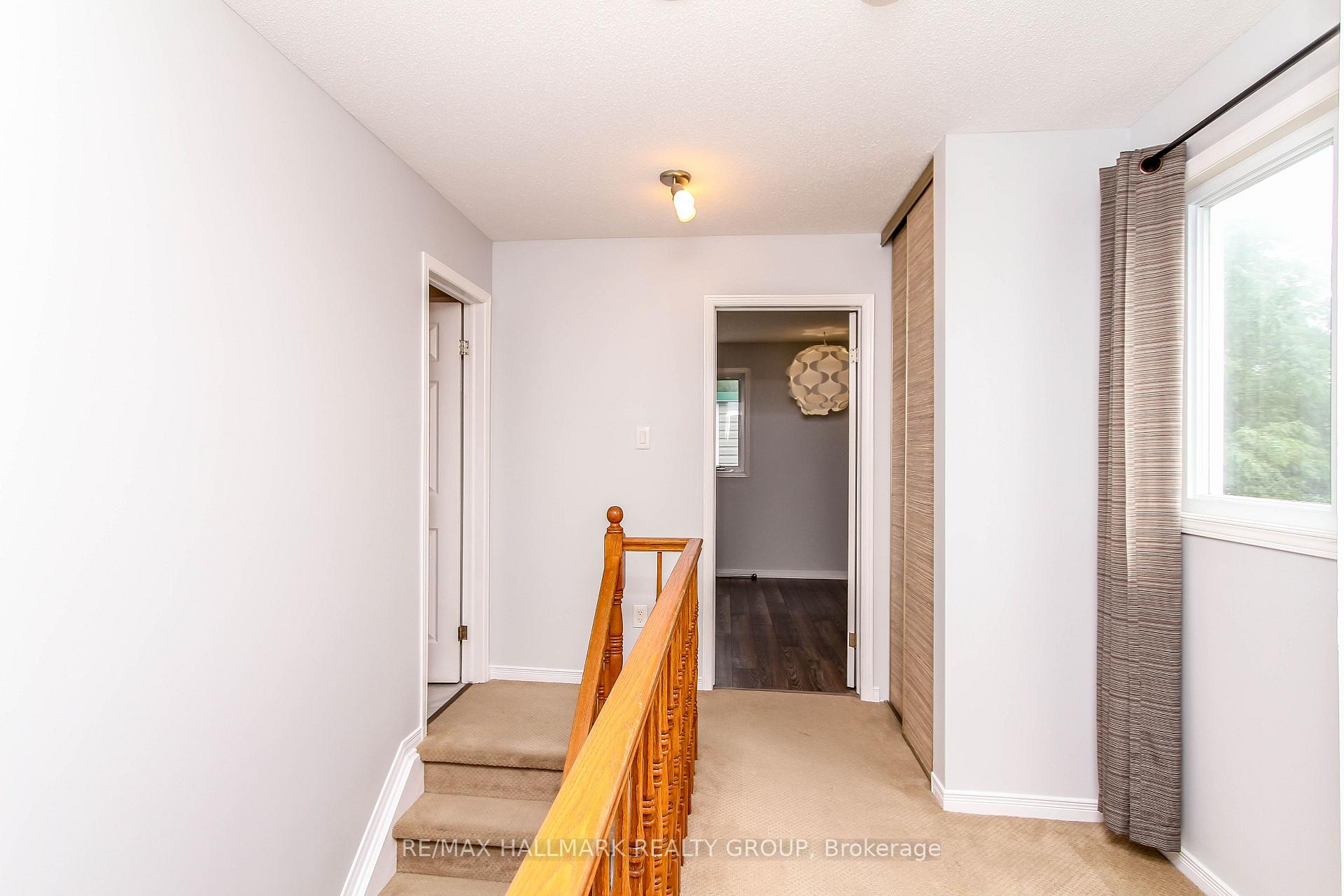Photo 18 of 25 Wildpine Court, Ottawa, Stittsville (Central) — HOMEH