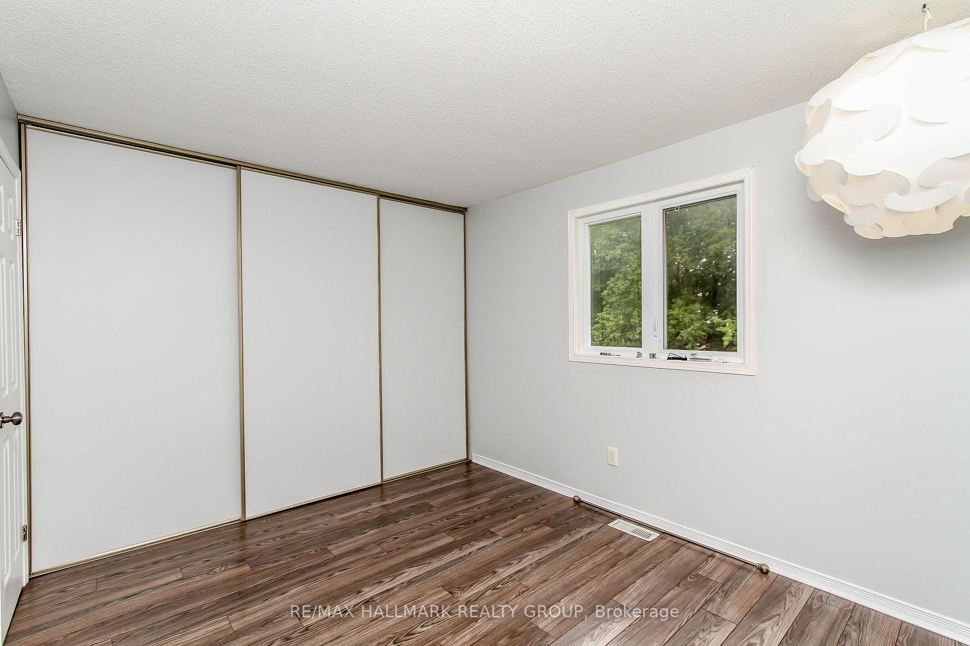 Photo 21 of 25 Wildpine Court, Ottawa, Stittsville (Central) — HOMEH