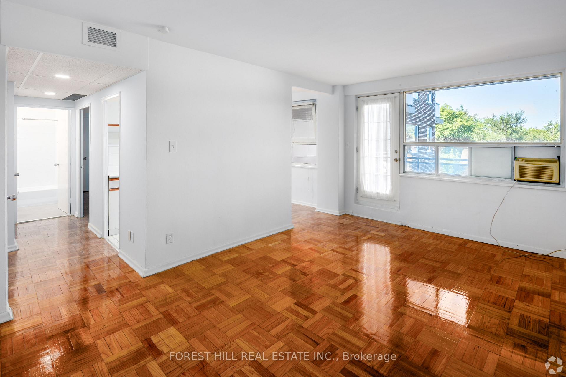Photo 7 of Unit 310, 291 Avenue Road, Toronto, Yonge-St. Clair — HOMEH