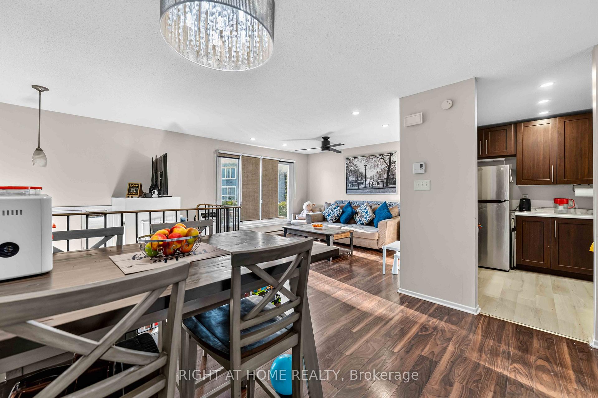 Photo 5 of Unit C, 13 Banner Road, Ottawa, Sheahan Estates/Trend Village — HOMEH