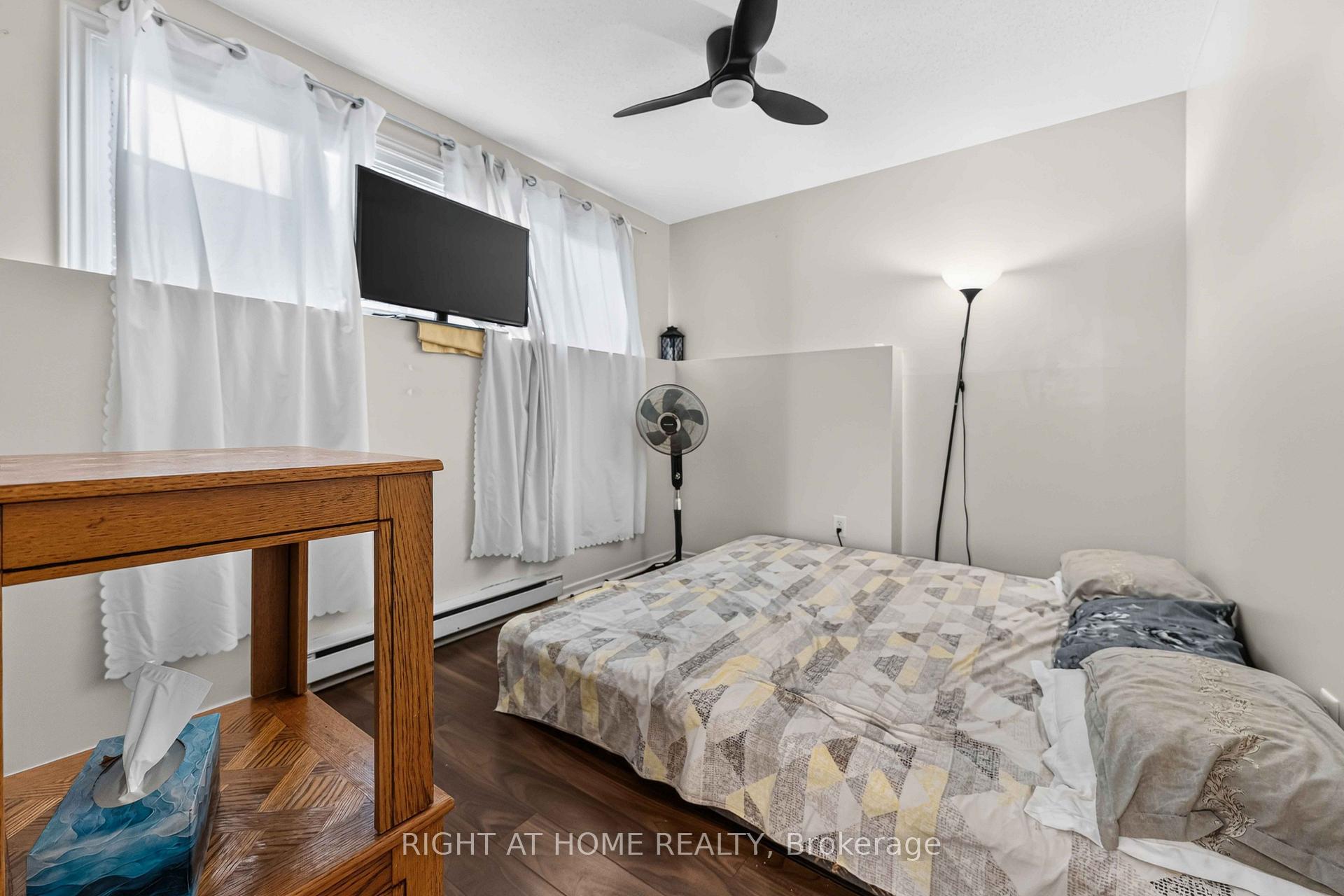 Photo 16 of Unit C, 13 Banner Road, Ottawa, Sheahan Estates/Trend Village — HOMEH