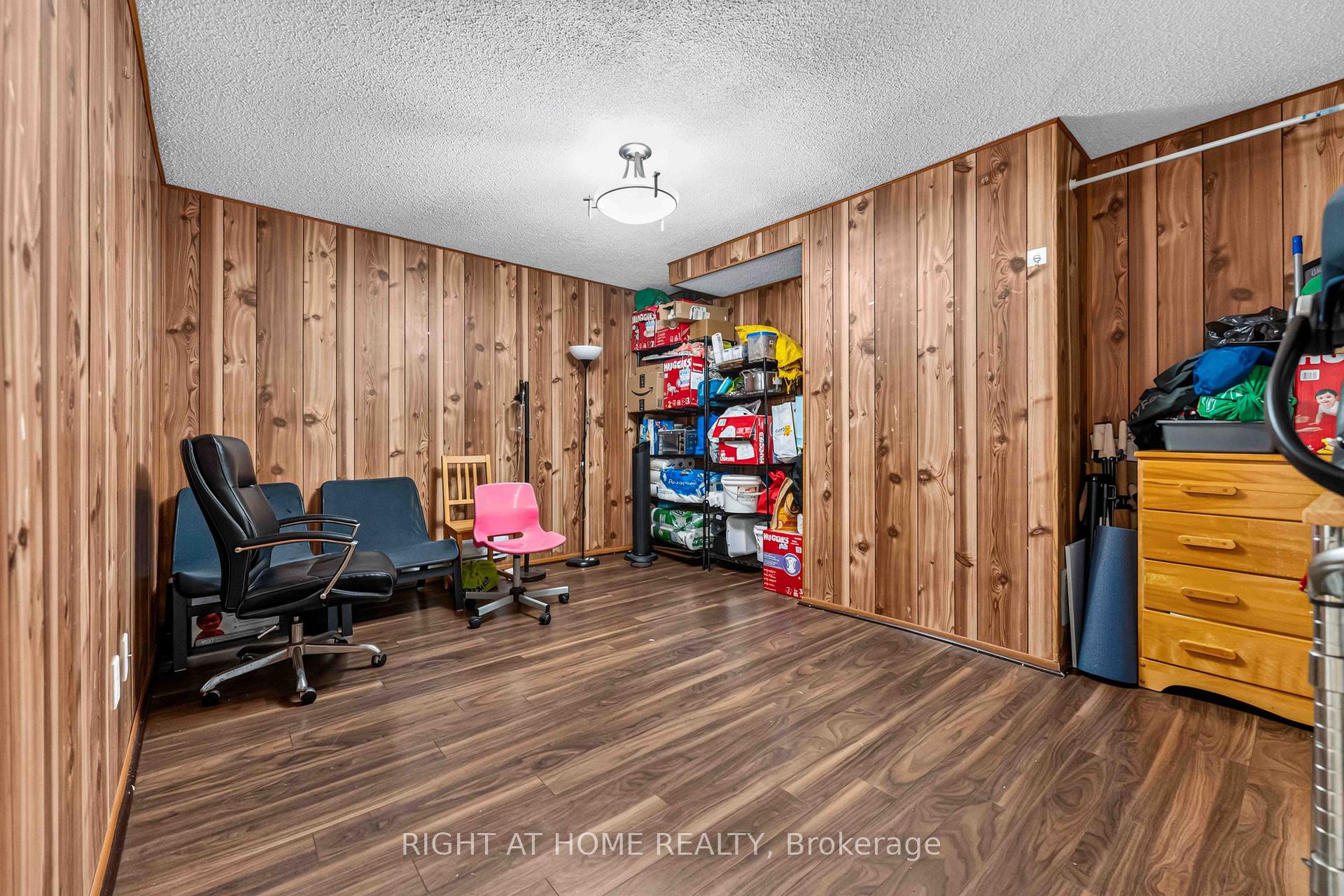 Photo 19 of Unit C, 13 Banner Road, Ottawa, Sheahan Estates/Trend Village — HOMEH