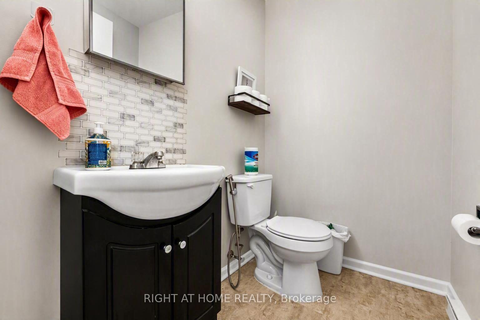 Photo 20 of Unit C, 13 Banner Road, Ottawa, Sheahan Estates/Trend Village — HOMEH