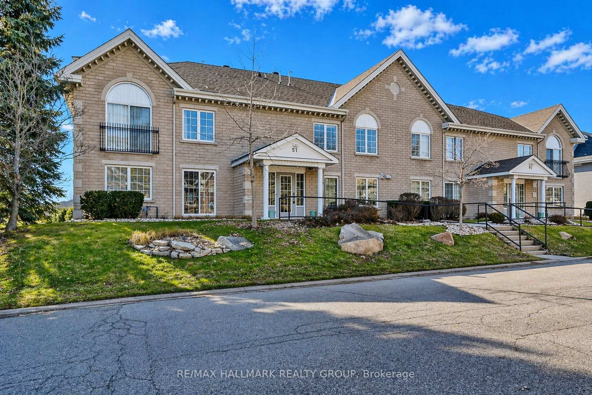 Photo 2 of Unit 2B, 51 Robson Court, Ottawa, Kanata - Kanata Lakes/Heritage Hills — HOMEH