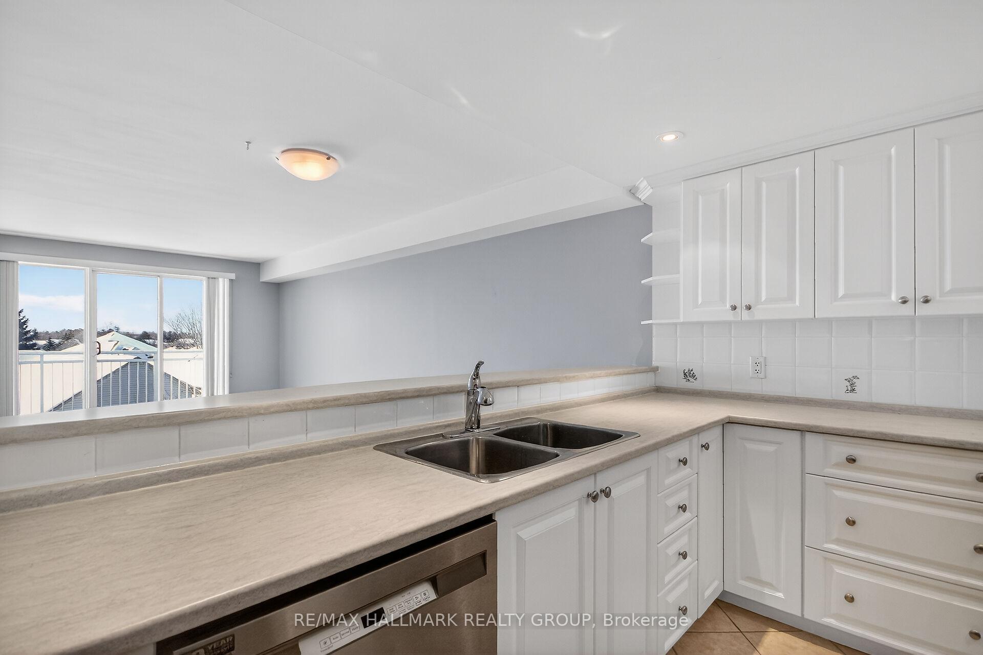 Photo 20 of Unit 2B, 51 Robson Court, Ottawa, Kanata - Kanata Lakes/Heritage Hills — HOMEH