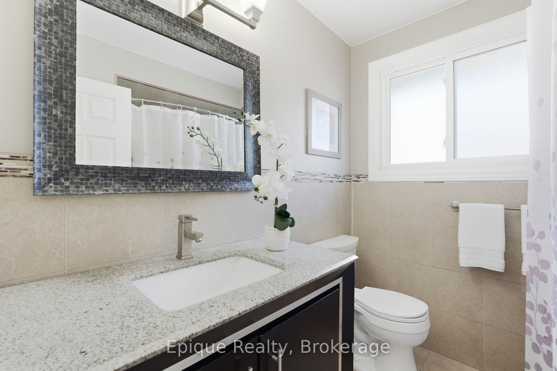 Photo 16 of 24 Brae Crest Drive, Hamilton, Stoney Creek — HOMEH