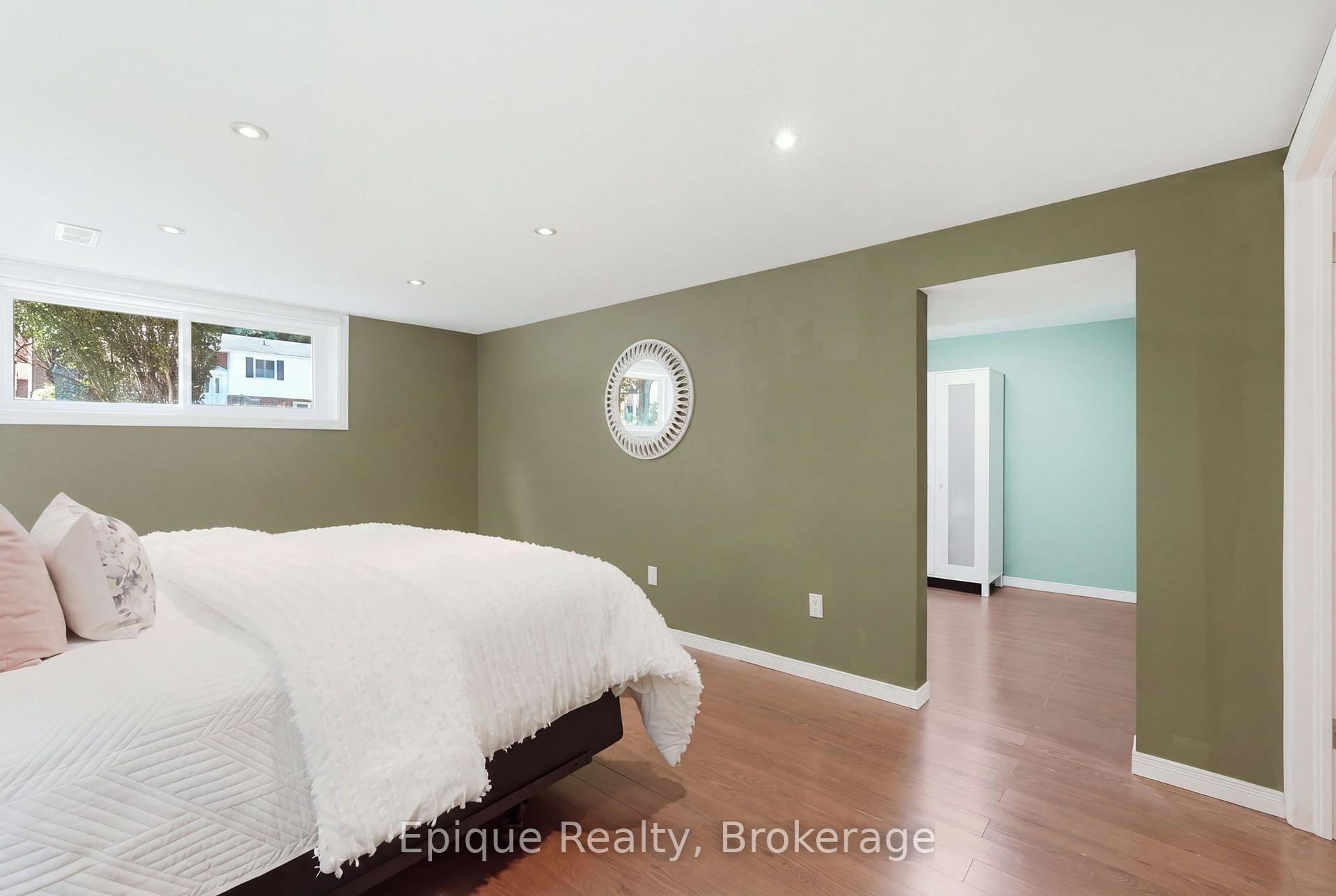 Photo 22 of 24 Brae Crest Drive, Hamilton, Stoney Creek — HOMEH
