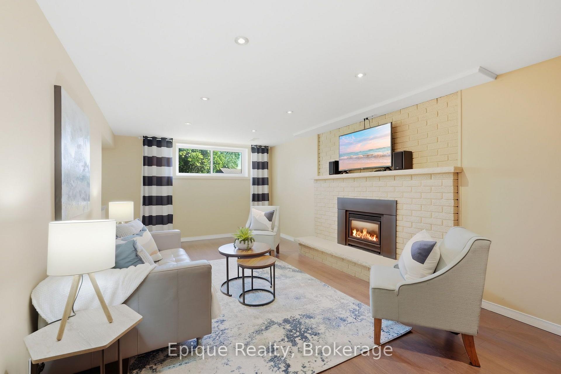 Photo 26 of 24 Brae Crest Drive, Hamilton, Stoney Creek — HOMEH