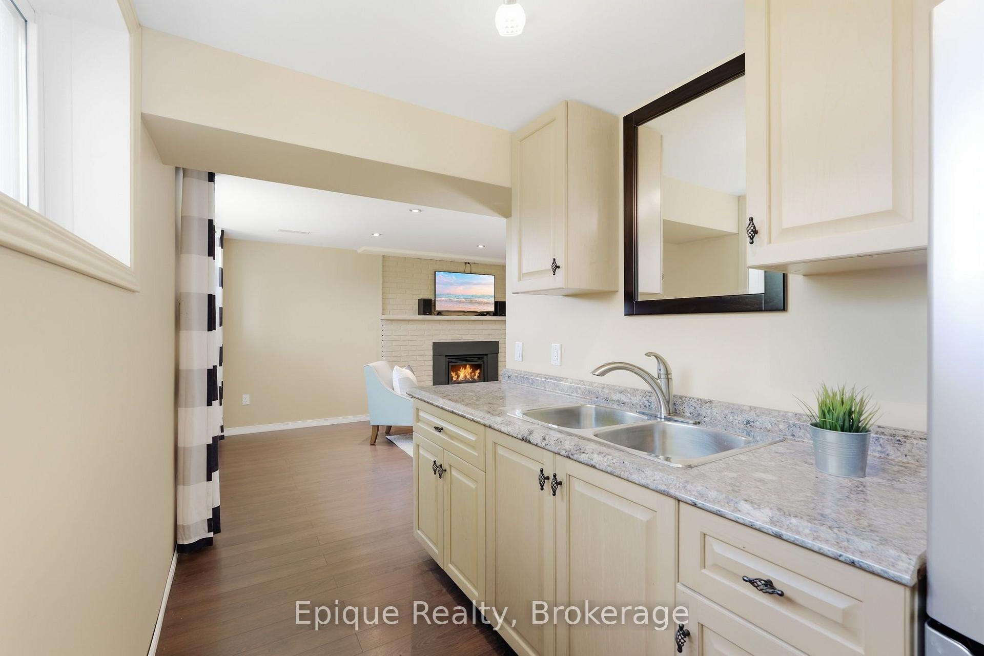 Photo 30 of 24 Brae Crest Drive, Hamilton, Stoney Creek — HOMEH