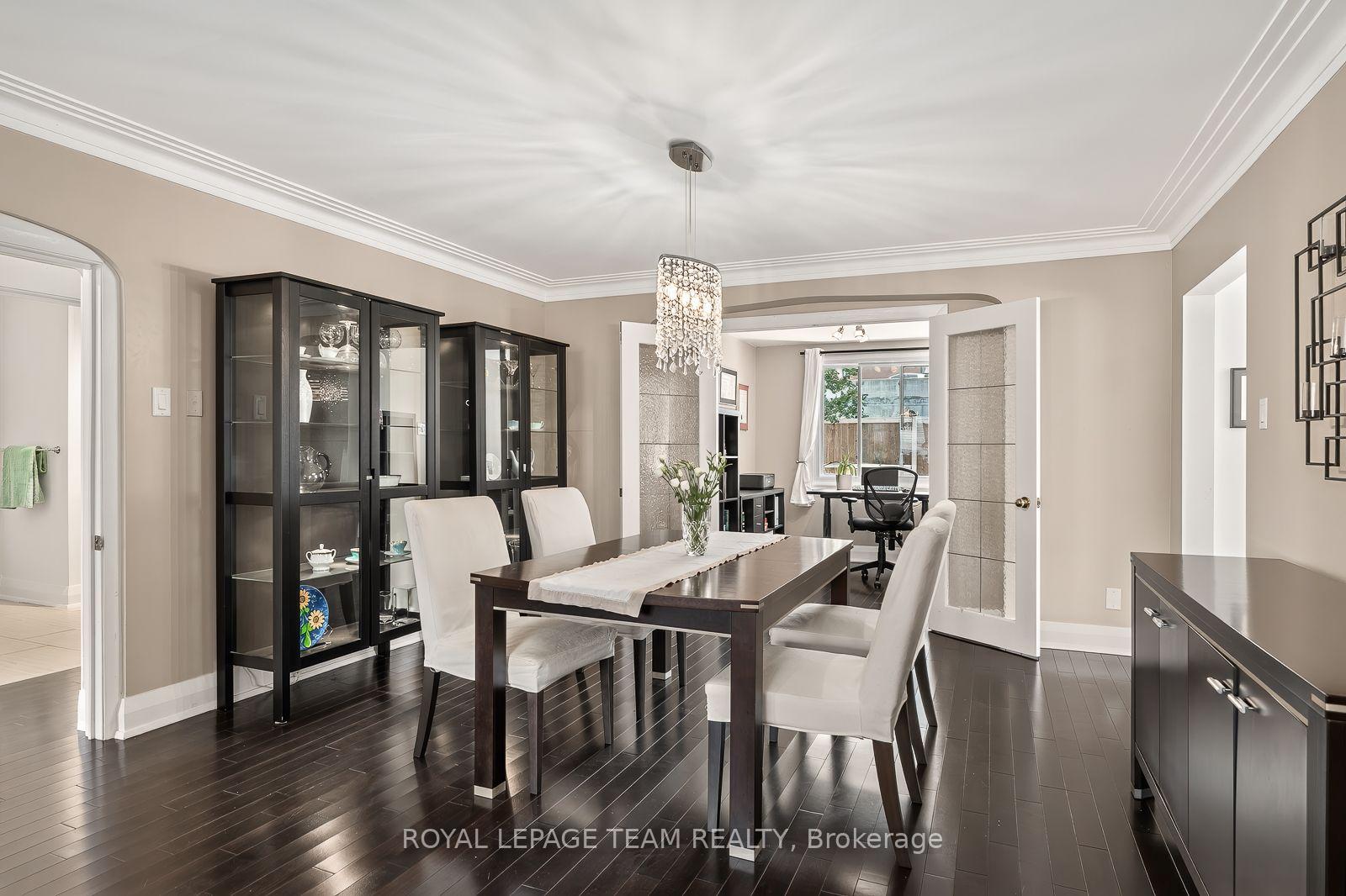 Photo 5 of 111 Ivy Crescent, Ottawa, Lindenlea — HOMEH