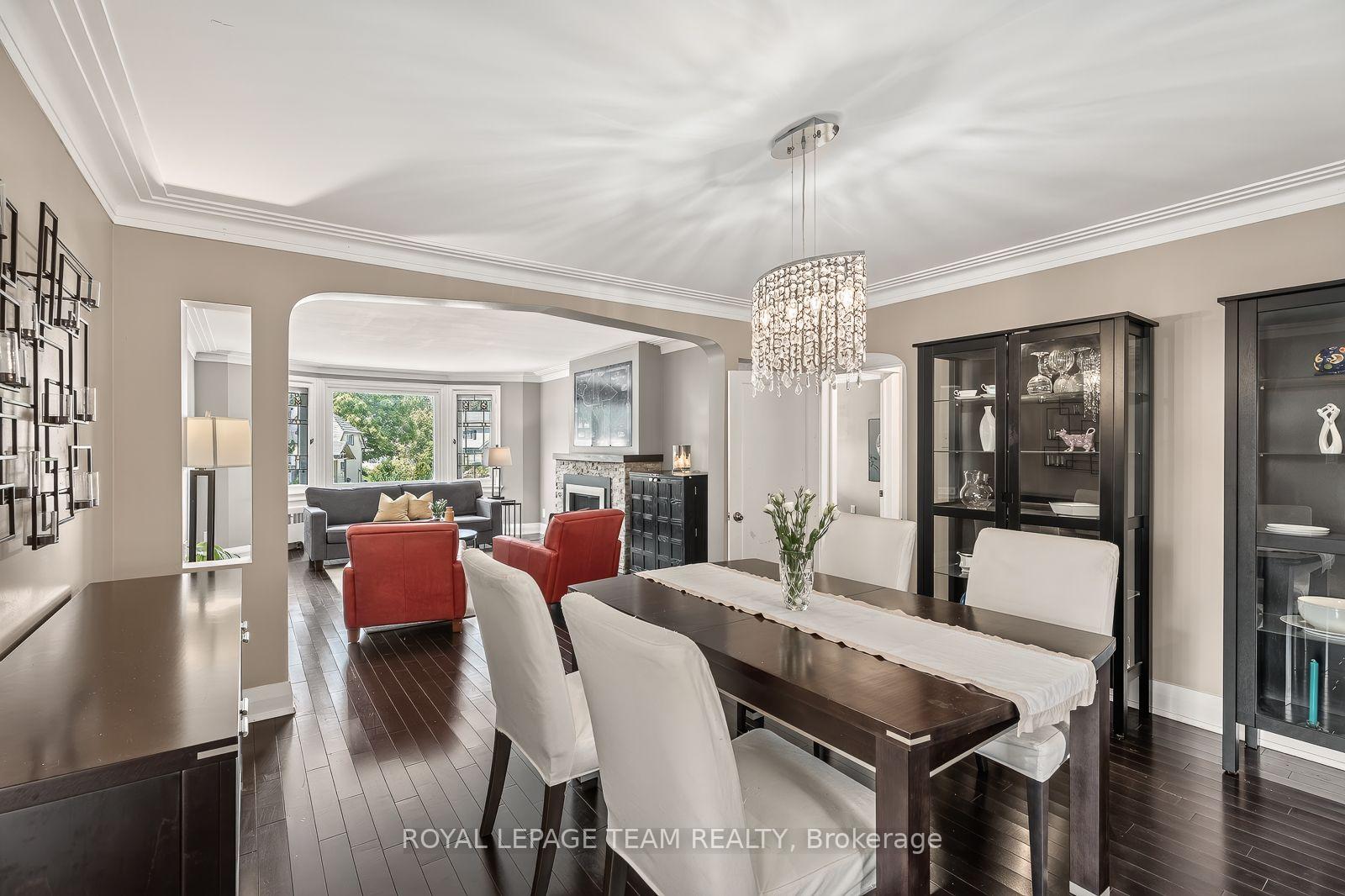 Photo 6 of 111 Ivy Crescent, Ottawa, Lindenlea — HOMEH