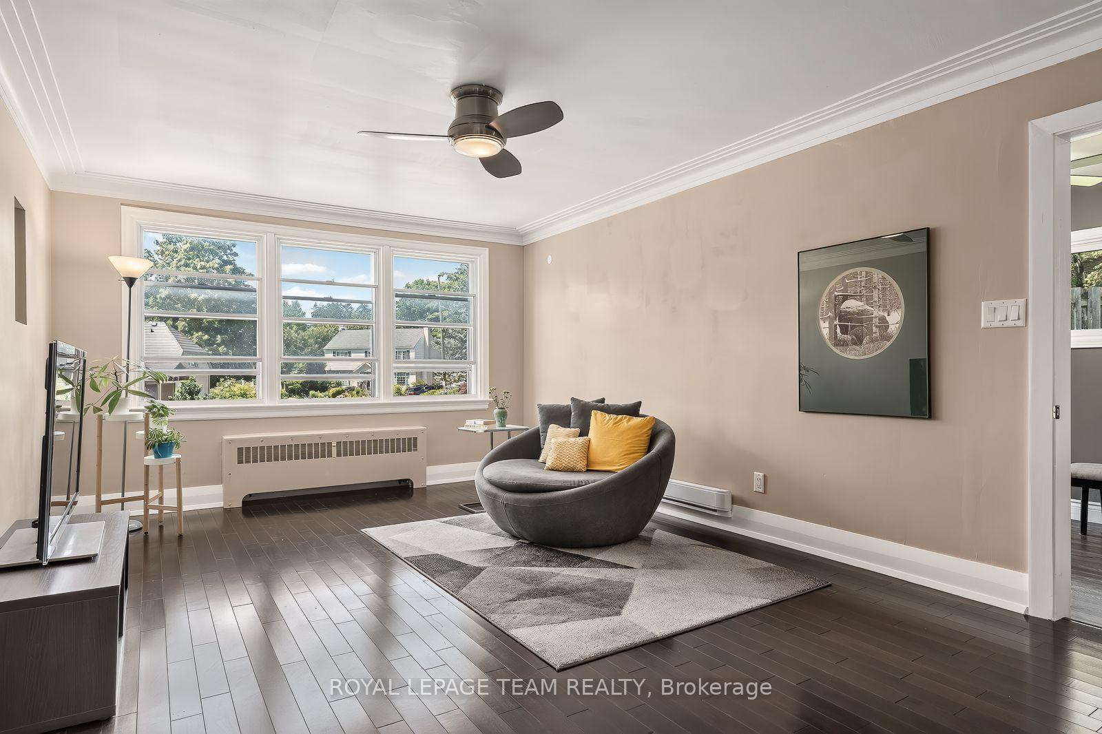 Photo 12 of 111 Ivy Crescent, Ottawa, Lindenlea — HOMEH