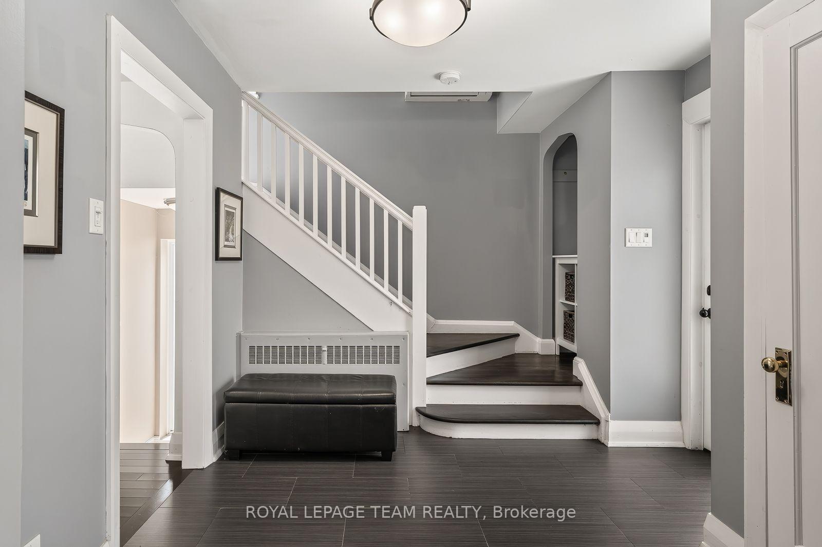 Photo 17 of 111 Ivy Crescent, Ottawa, Lindenlea — HOMEH