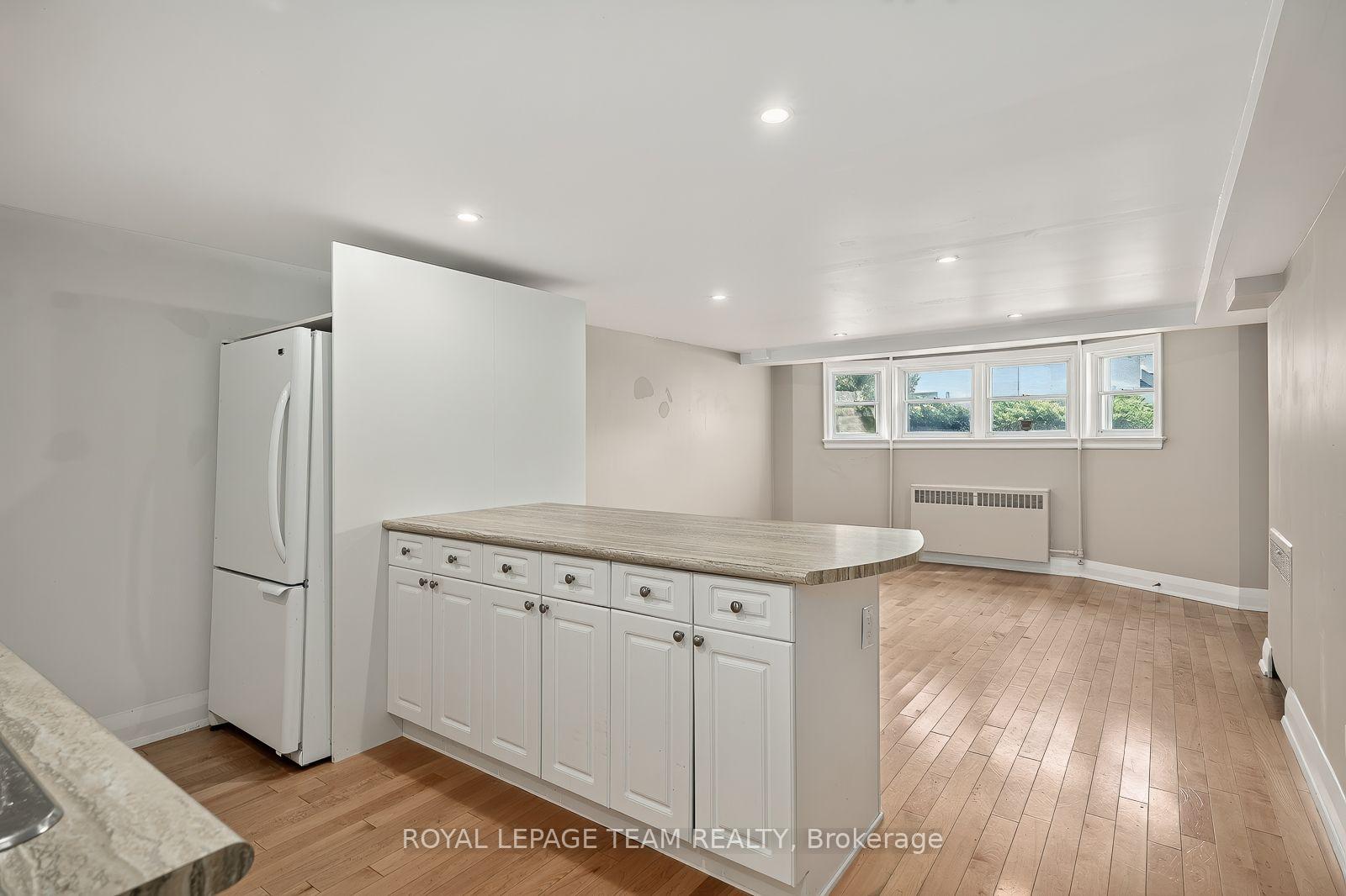 Photo 34 of 111 Ivy Crescent, Ottawa, Lindenlea — HOMEH