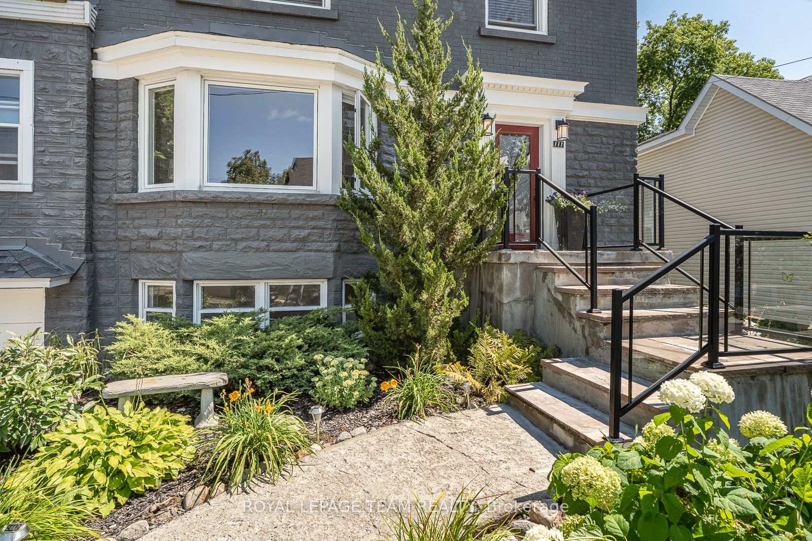 Photo 39 of 111 Ivy Crescent, Ottawa, Lindenlea — HOMEH