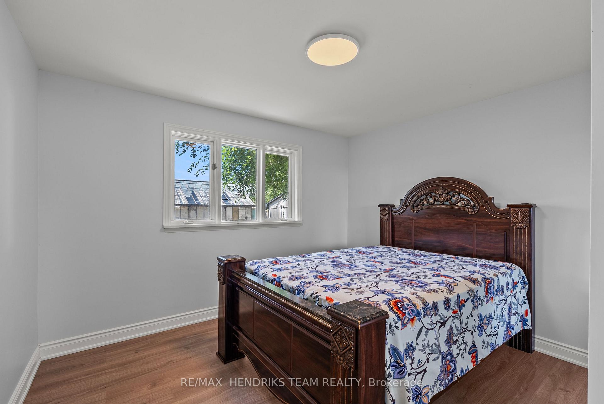 Photo 13 of 1648 Third Avenue, St. Catharines, Rural Fourth — HOMEH