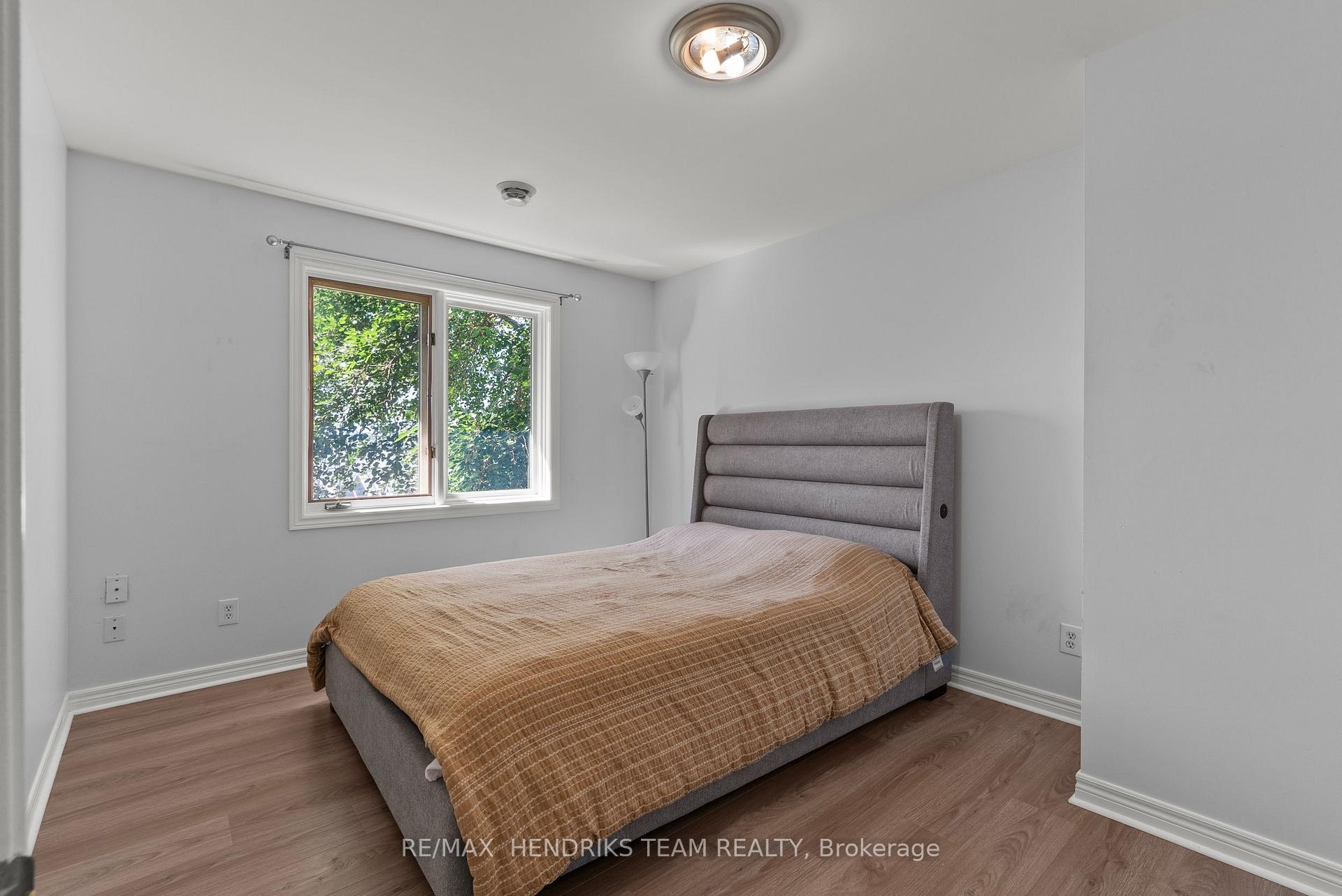 Photo 22 of 1648 Third Avenue, St. Catharines, Rural Fourth — HOMEH
