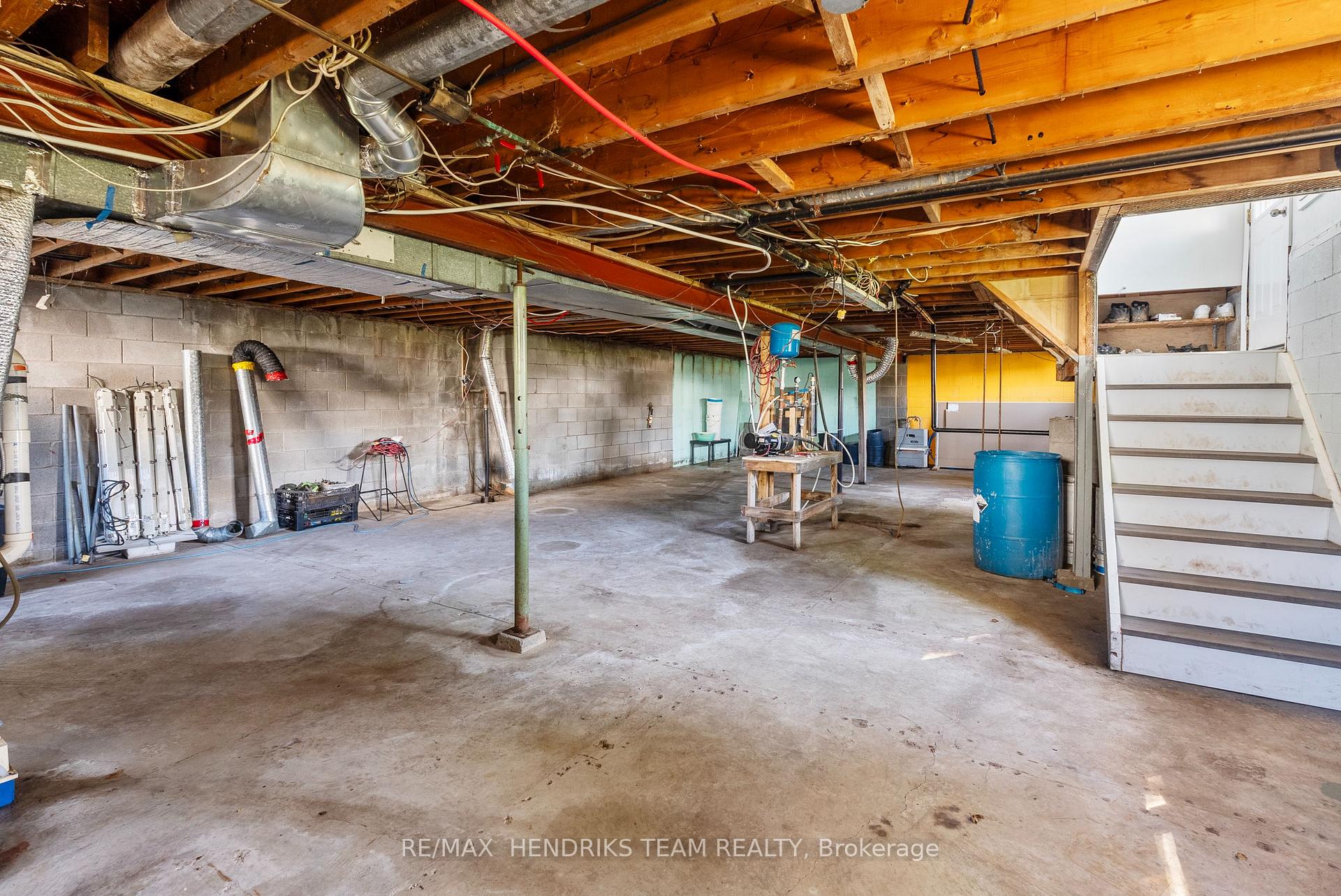 Photo 25 of 1648 Third Avenue, St. Catharines, Rural Fourth — HOMEH