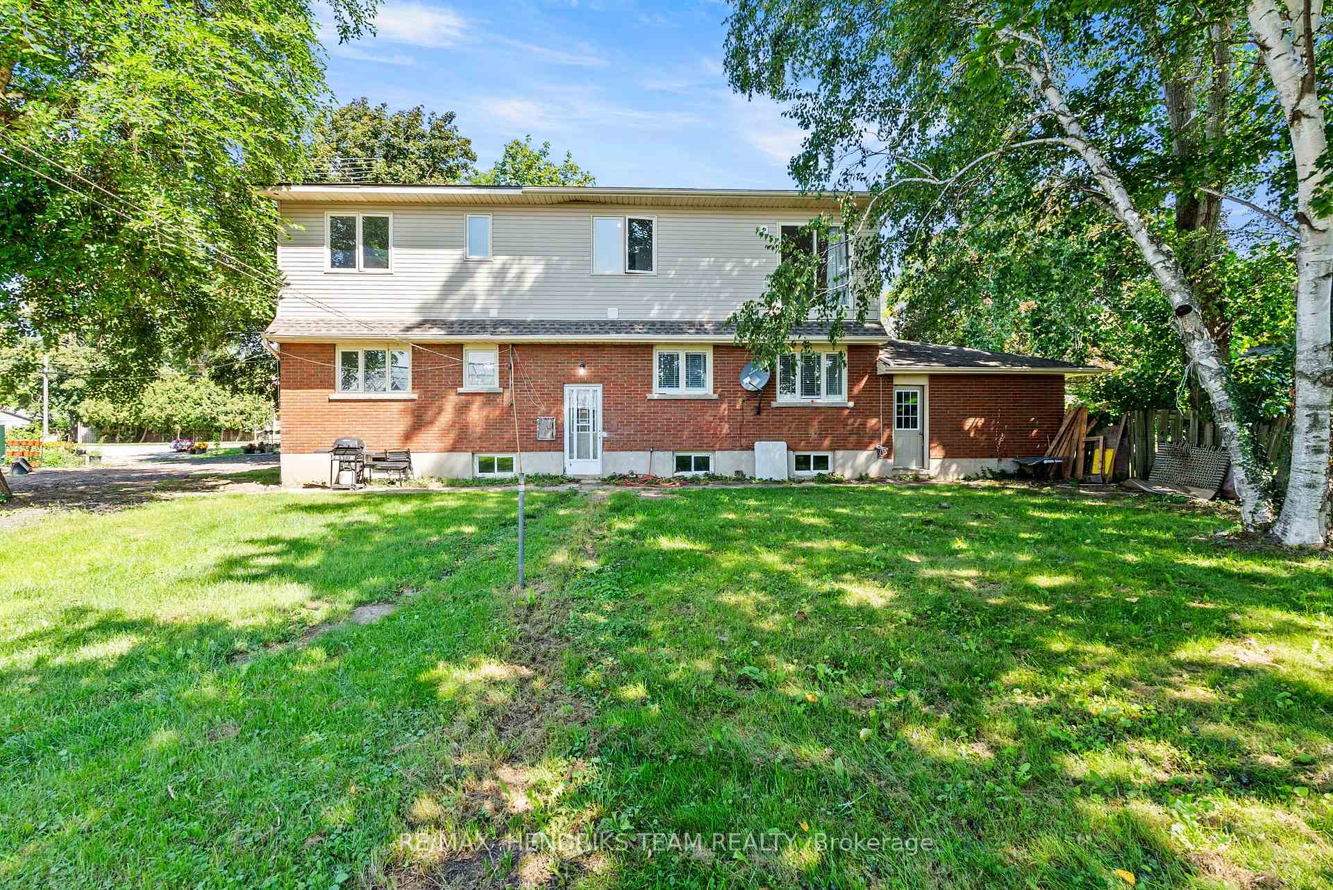 Photo 26 of 1648 Third Avenue, St. Catharines, Rural Fourth — HOMEH