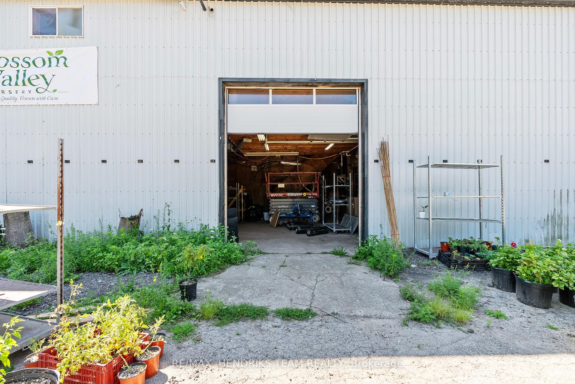 Photo 35 of 1648 Third Avenue, St. Catharines, Rural Fourth — HOMEH