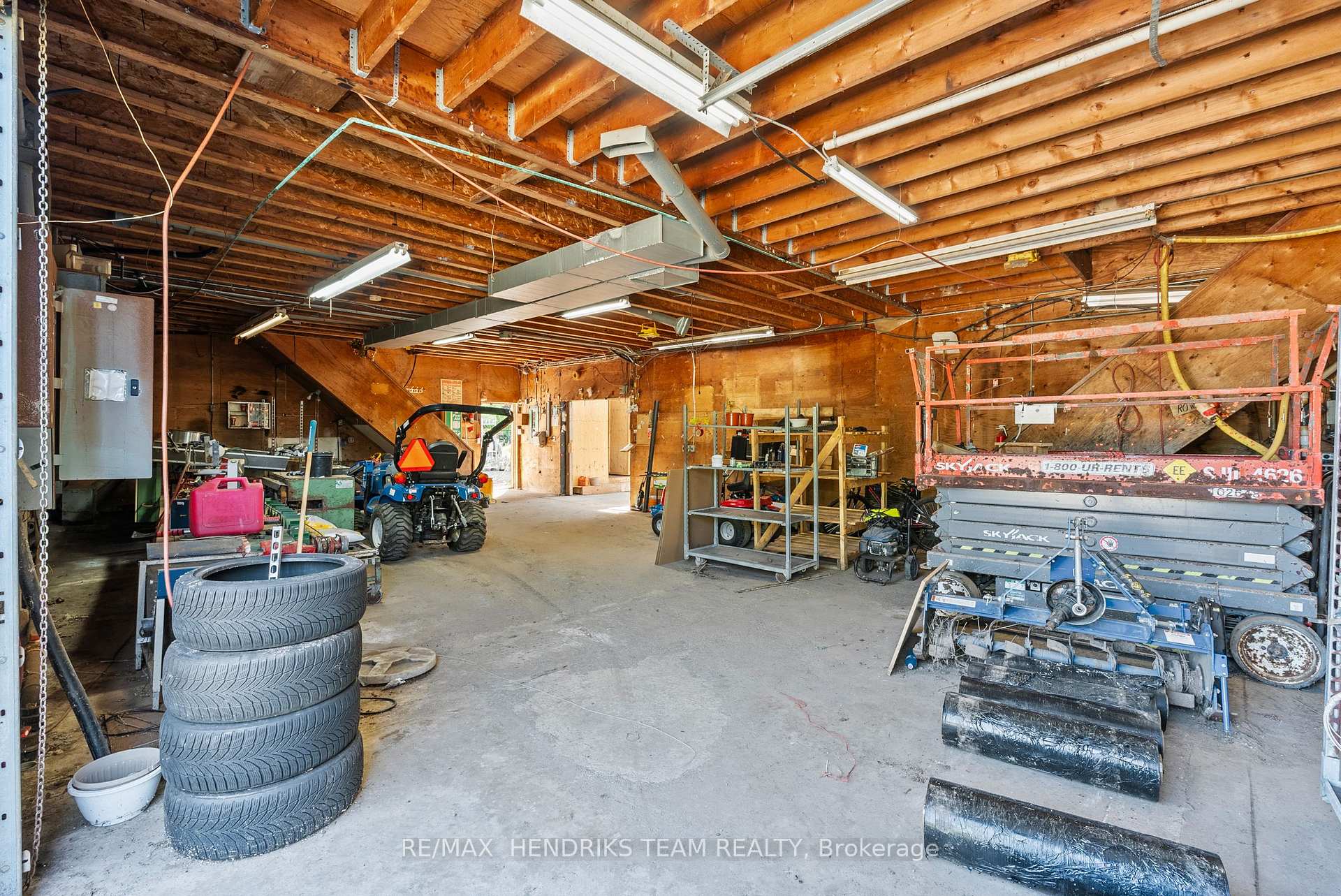 Photo 36 of 1648 Third Avenue, St. Catharines, Rural Fourth — HOMEH