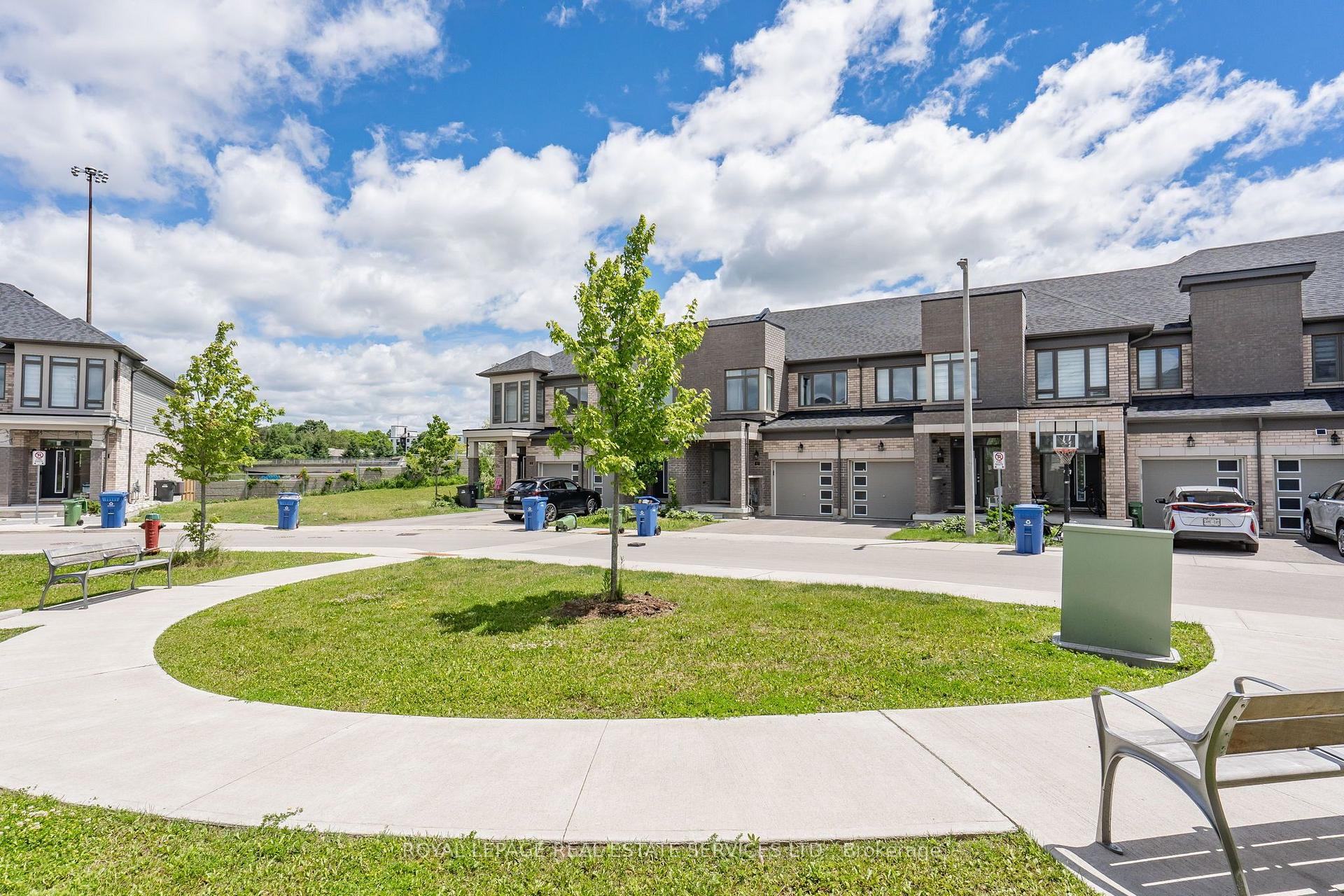 Photo 38 of Unit 72, 166 Deerpath Drive, Guelph, Willow West/Sugarbush/West Acres — HOMEH