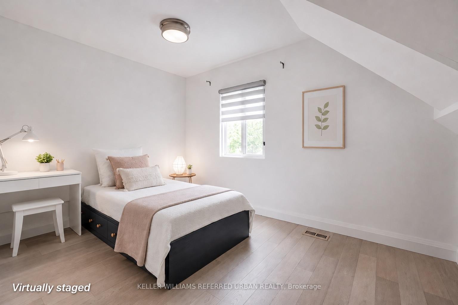 Photo 19 of 50 Frater Avenue, Toronto, Danforth Village-East York — HOMEH