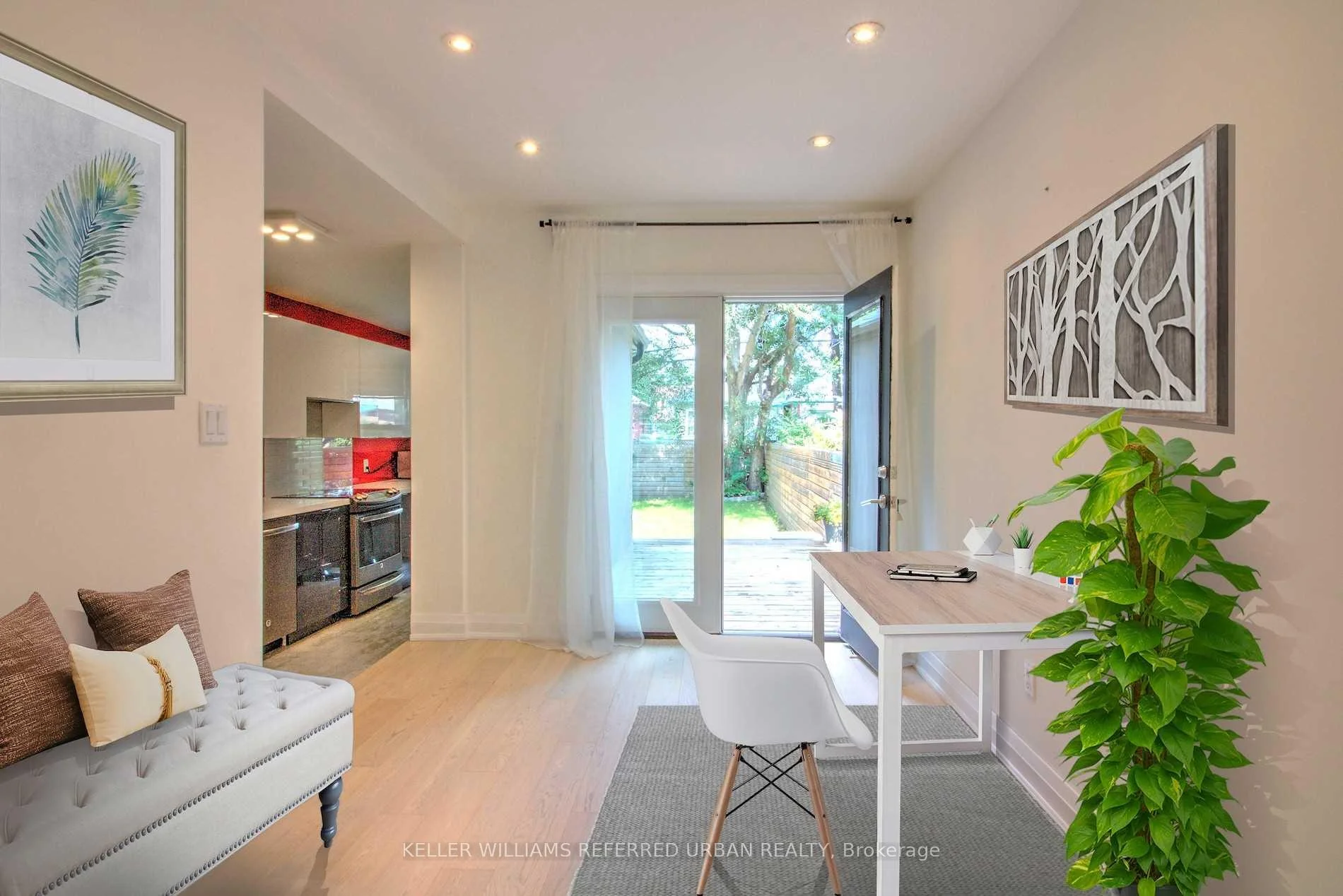 Photo 4 of 50 Frater Avenue, Toronto, Danforth Village-East York — HOMEH