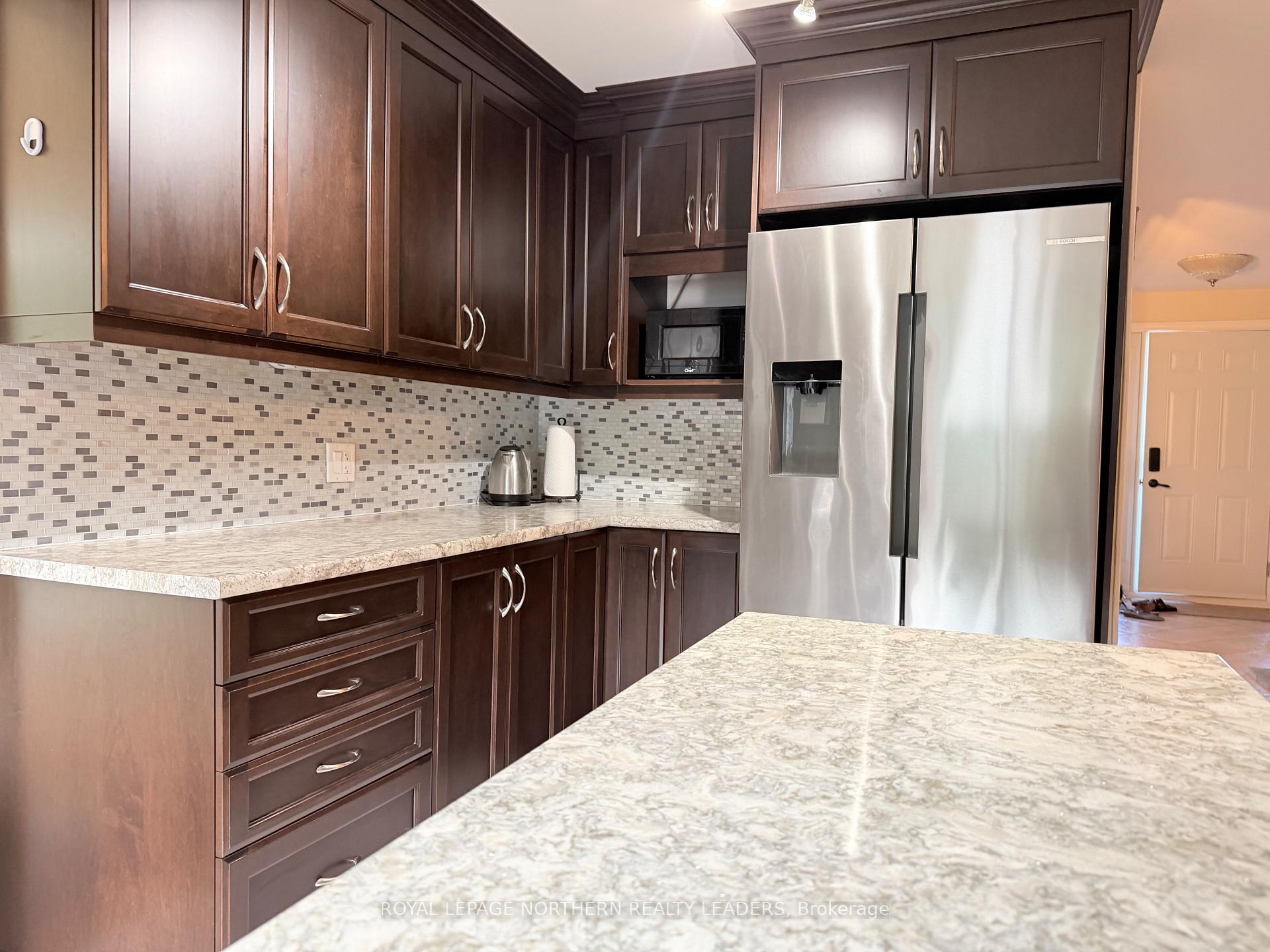 Photo 8 of 441 Ross Avenue E, Timmins, TNE - Hill District — HOMEH