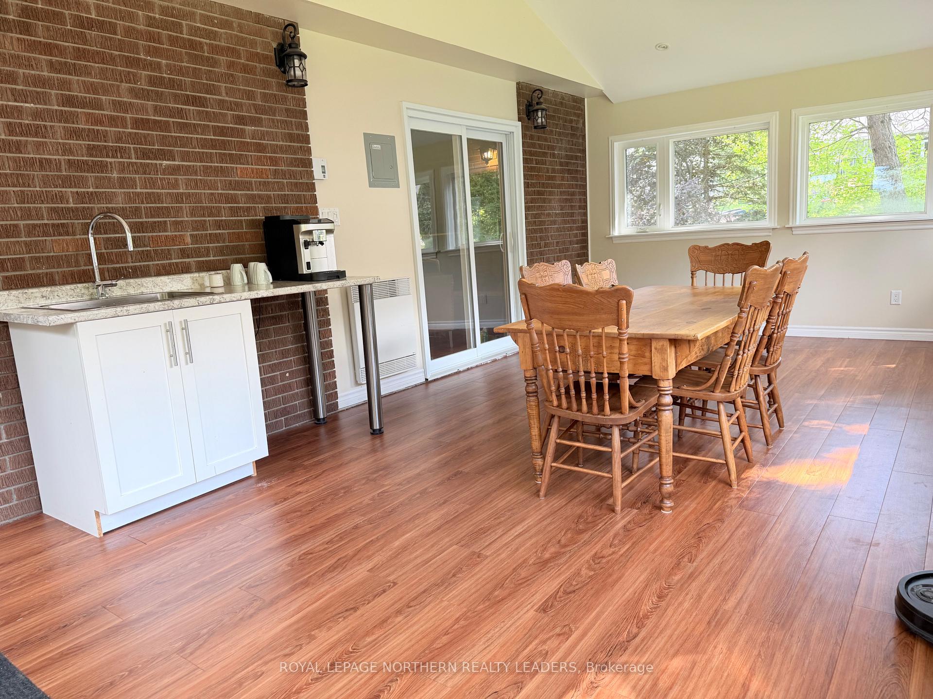 Photo 11 of 441 Ross Avenue E, Timmins, TNE - Hill District — HOMEH