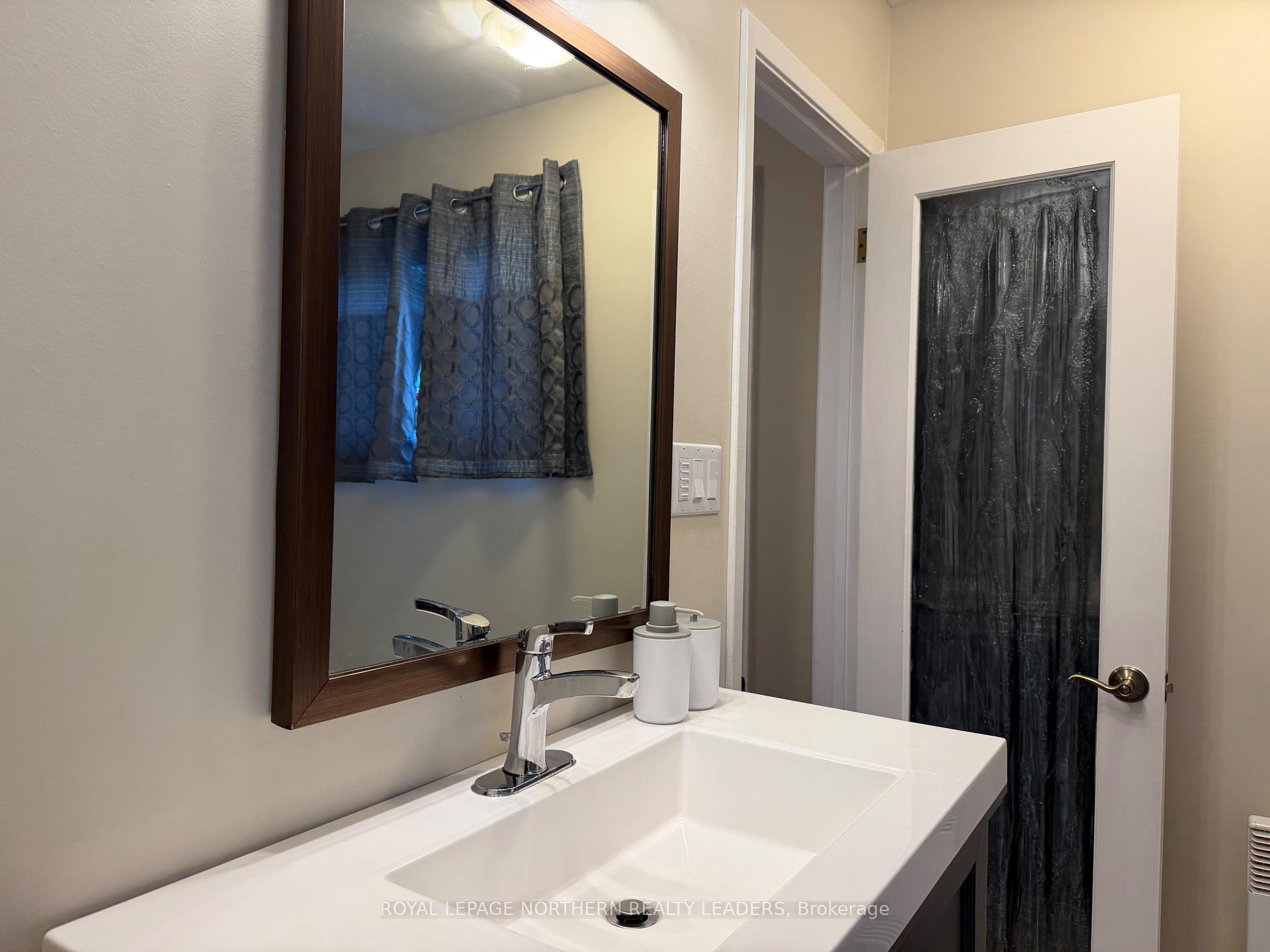 Photo 18 of 441 Ross Avenue E, Timmins, TNE - Hill District — HOMEH