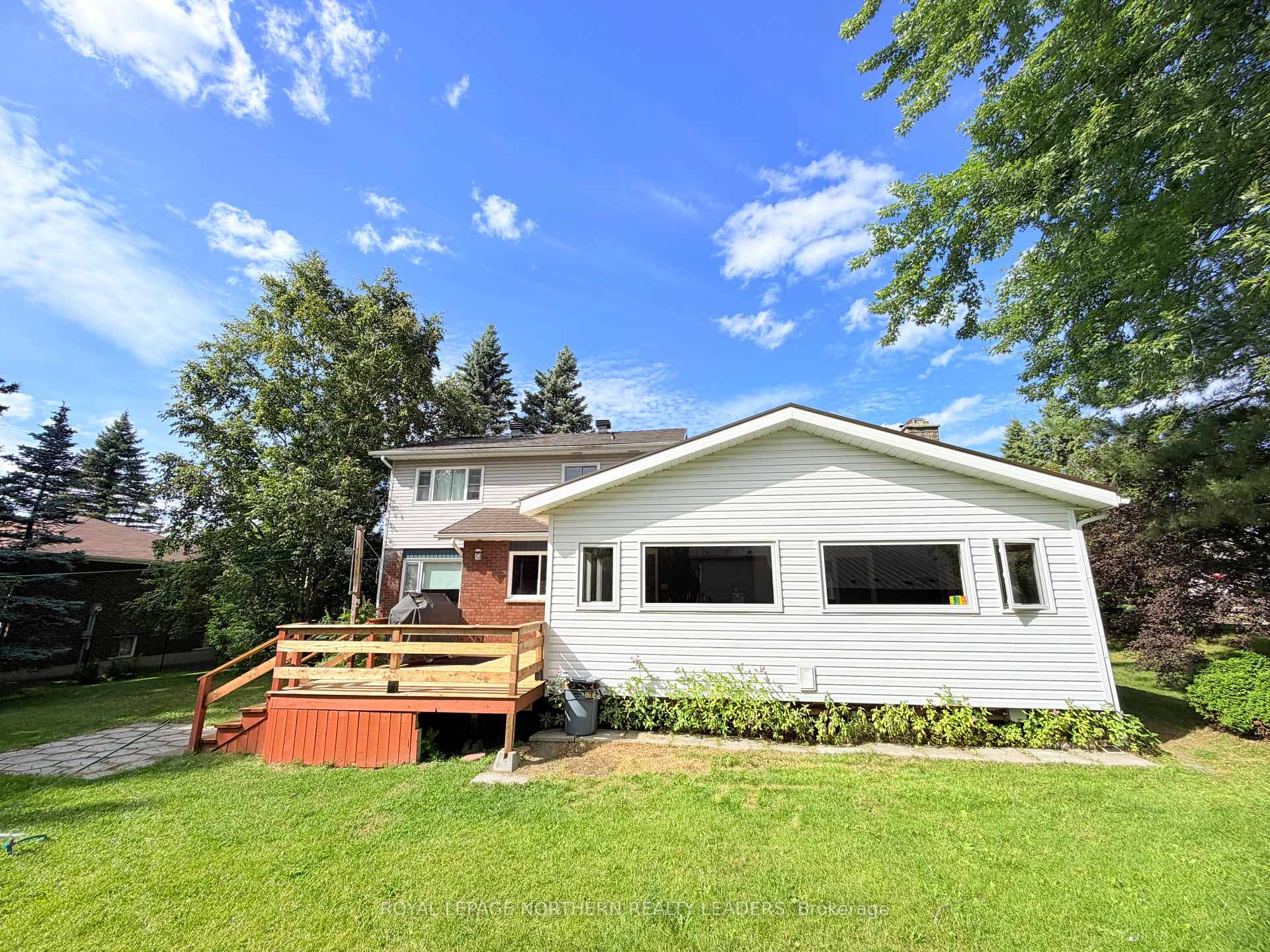 Photo 35 of 441 Ross Avenue E, Timmins, TNE - Hill District — HOMEH