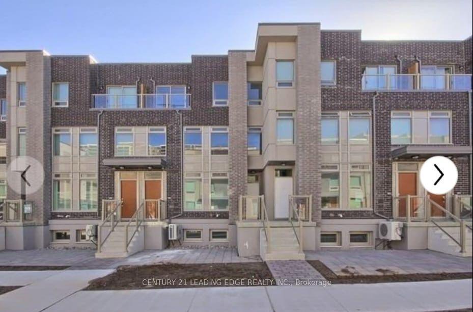 Front of Unit 239, 11 Applewood Lane
