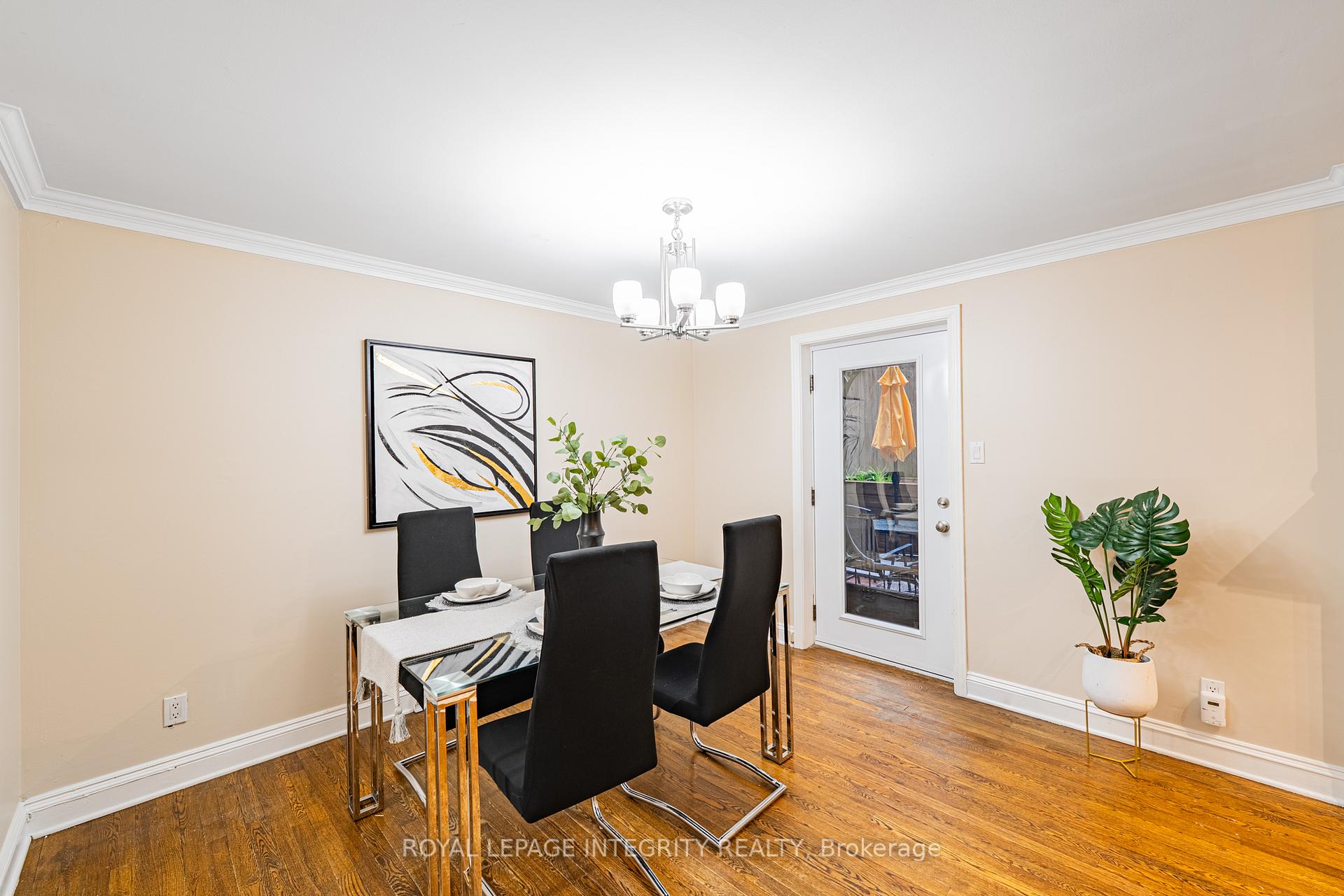 Photo 9 of Unit 103, 222 Russell Avenue, Ottawa, Sandy Hill — HOMEH